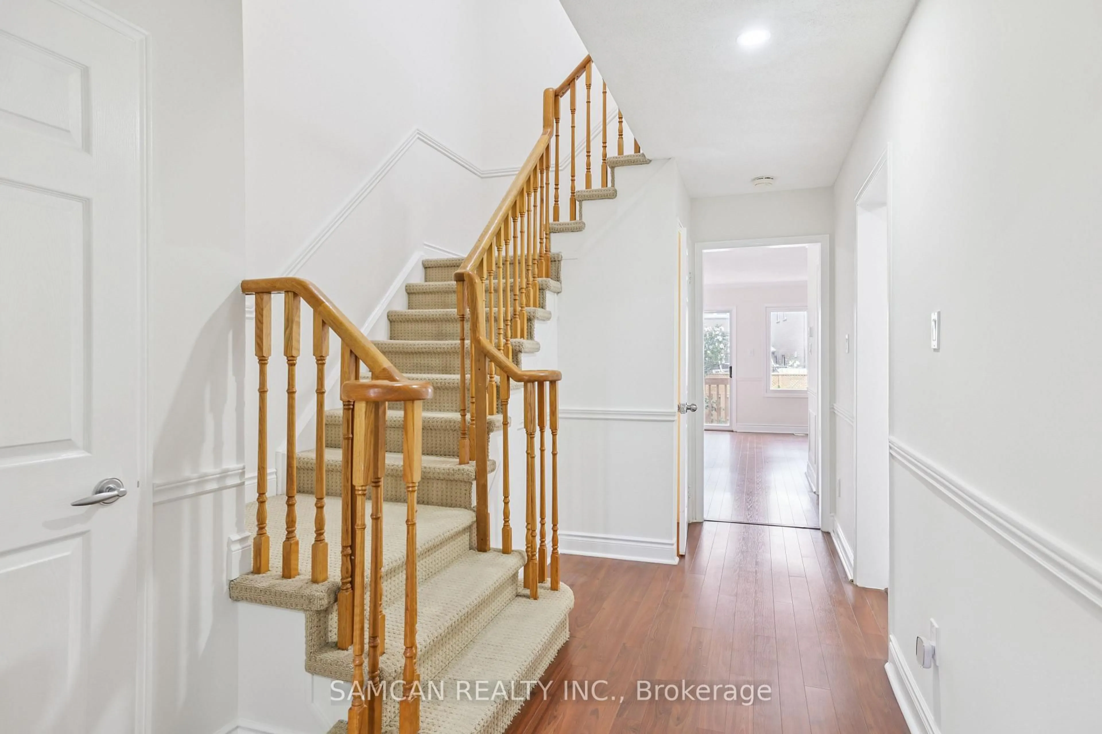 Unknown for 2310 Springfield Cres, Oakville Ontario L6J 7P8