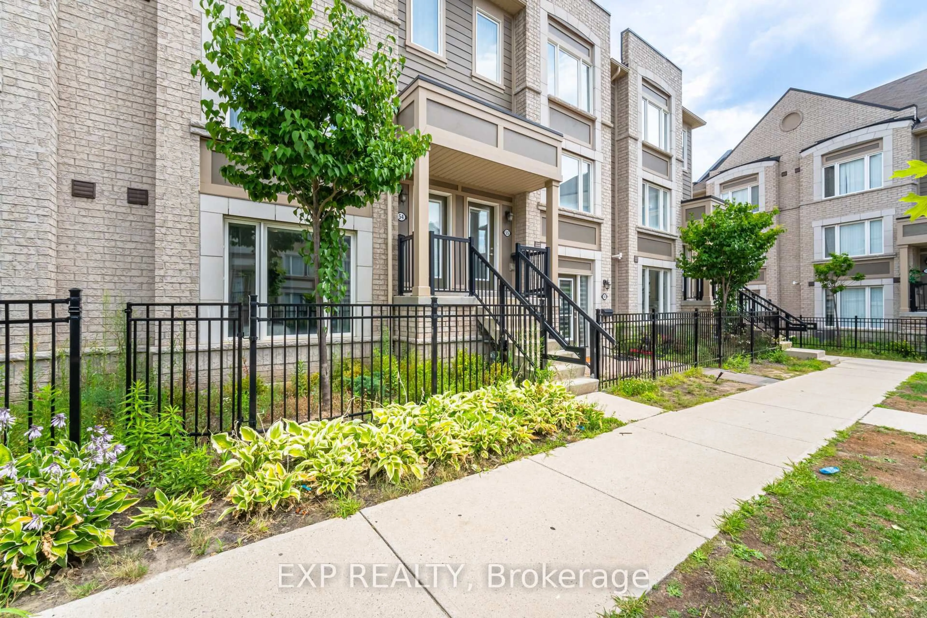 Unknown for 1 Beckenrose Crt #56, Brampton Ontario L6Y 6G2