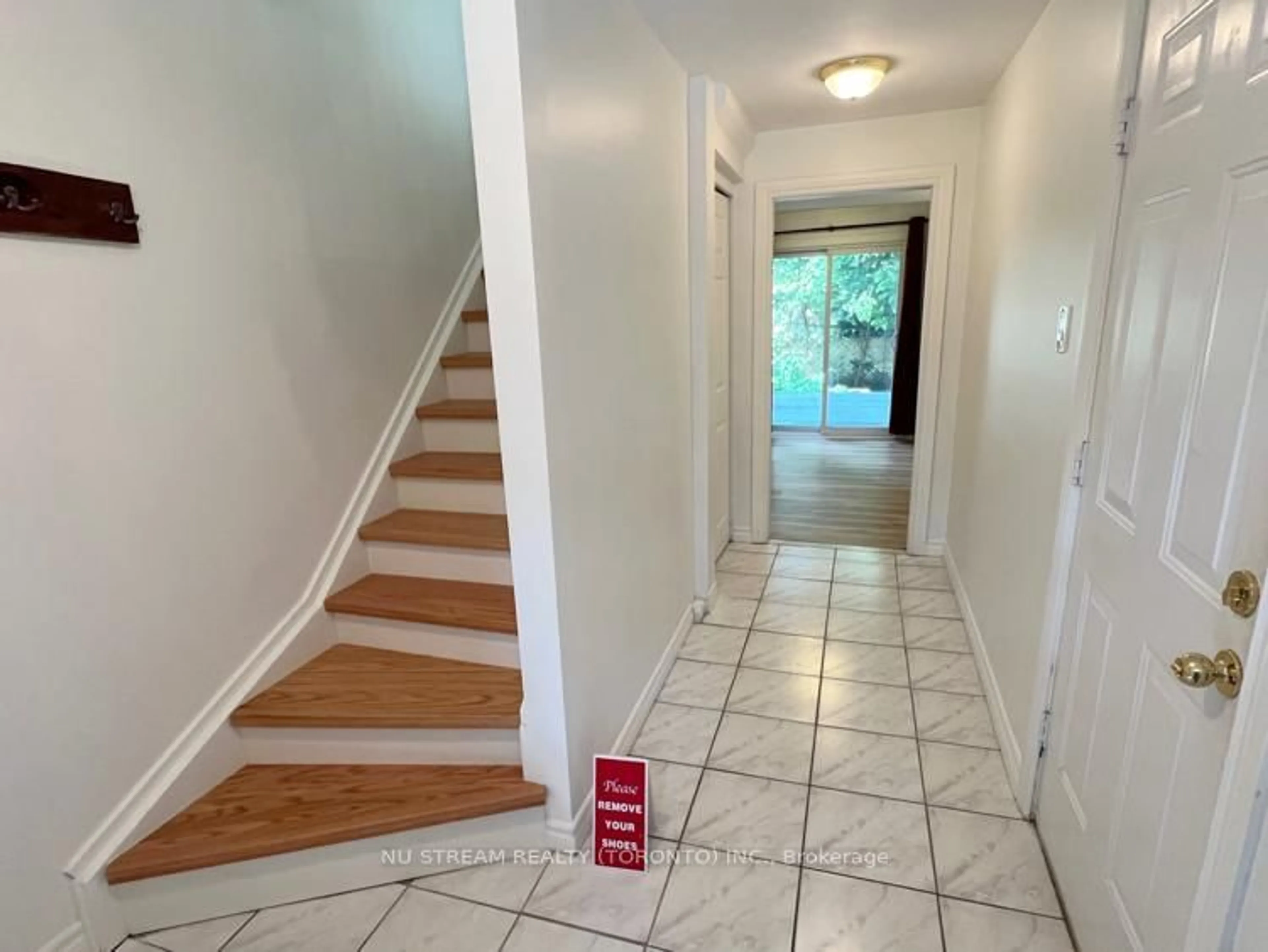 Unknown for 64 Guildford Cres #64, Brampton Ontario L6S 3K2