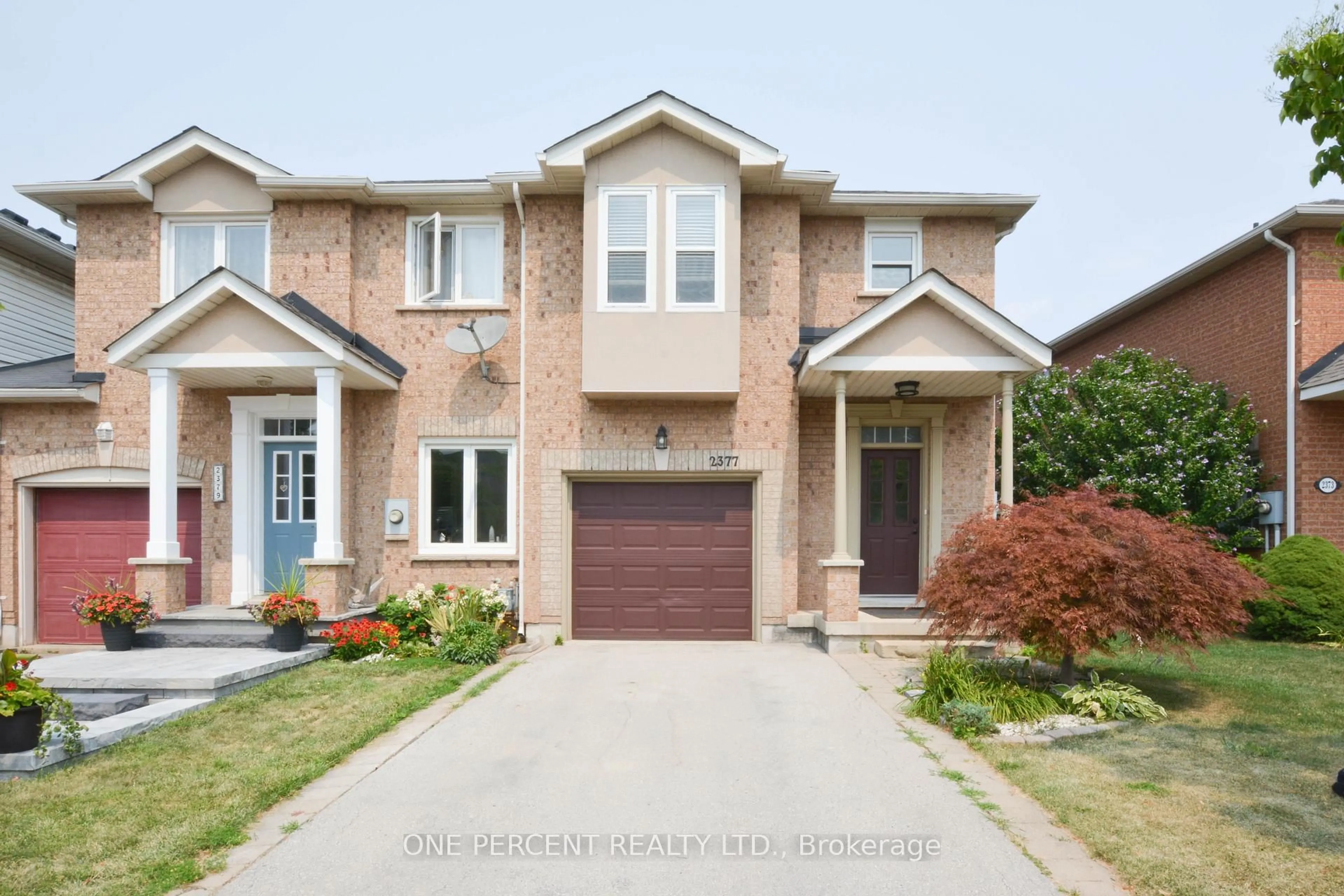 Home with brick exterior material, street for 2377 Dalebrook Dr, Oakville Ontario L6H 6K4