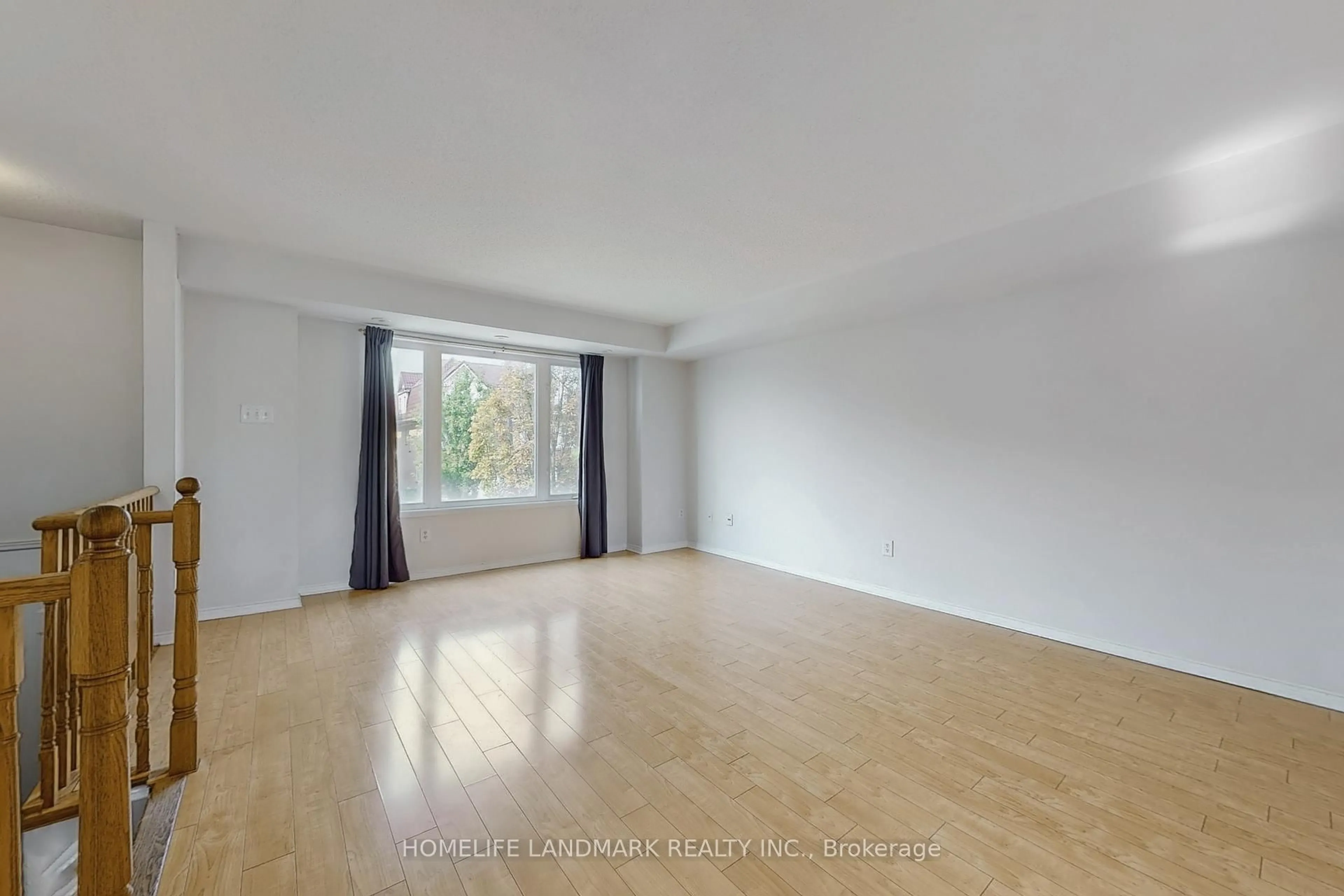 A pic of a room for 4965 Southampton Dr #31, Mississauga Ontario L5M 8C8