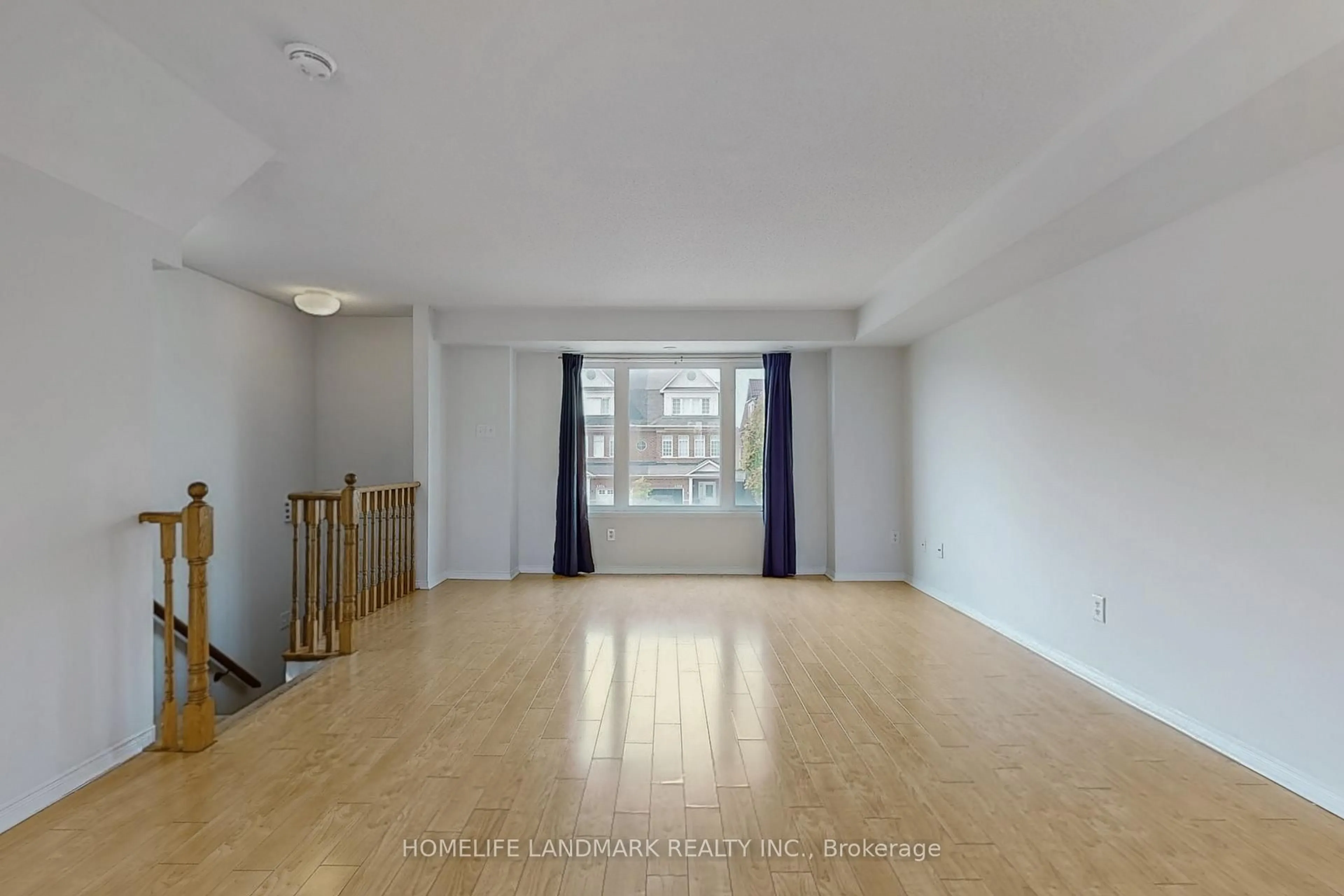 A pic of a room for 4965 Southampton Dr #31, Mississauga Ontario L5M 8C8
