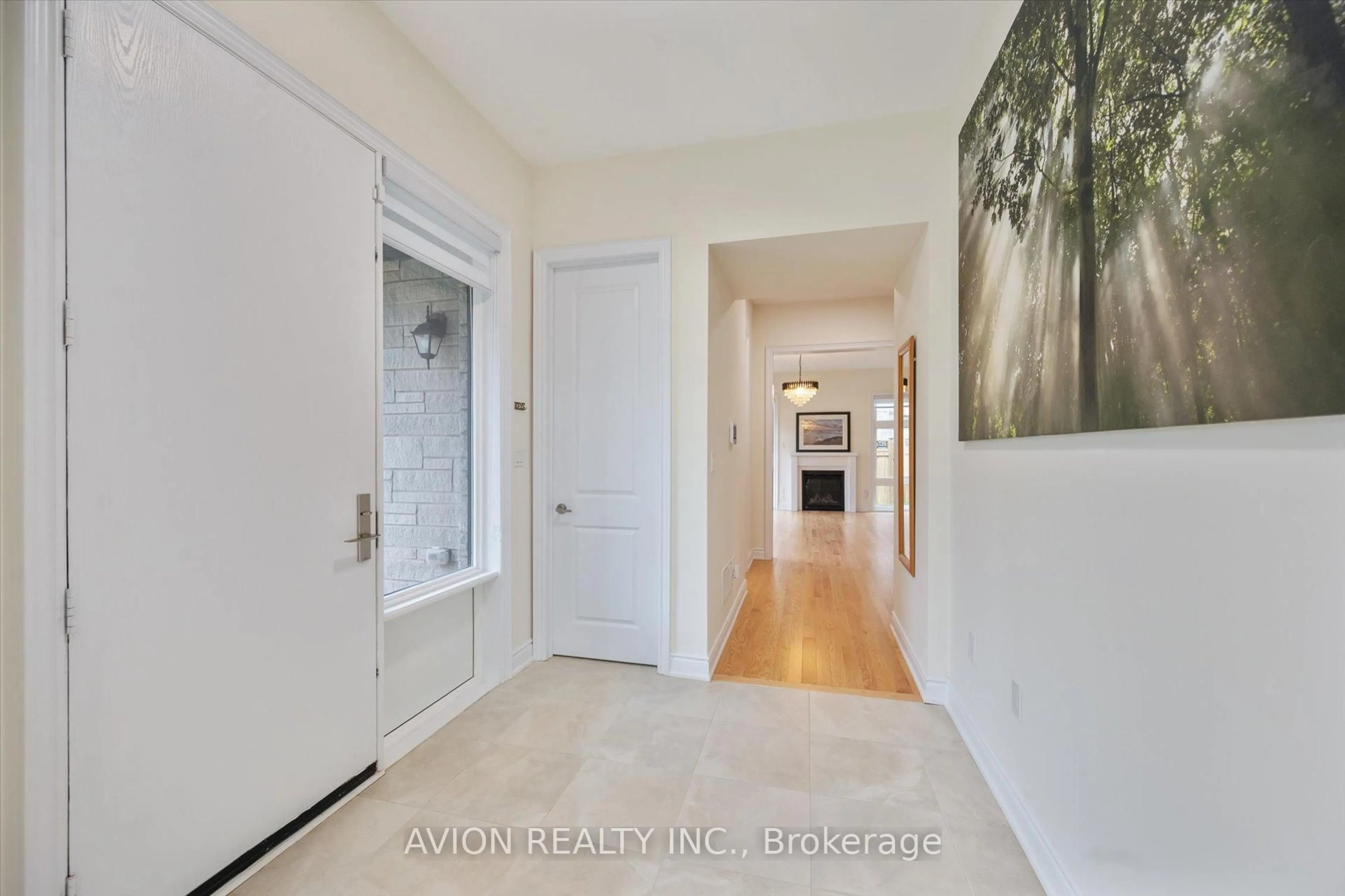 Indoor entryway for 2417 Edward Leaver Tr, Oakville Ontario L6M 5L6