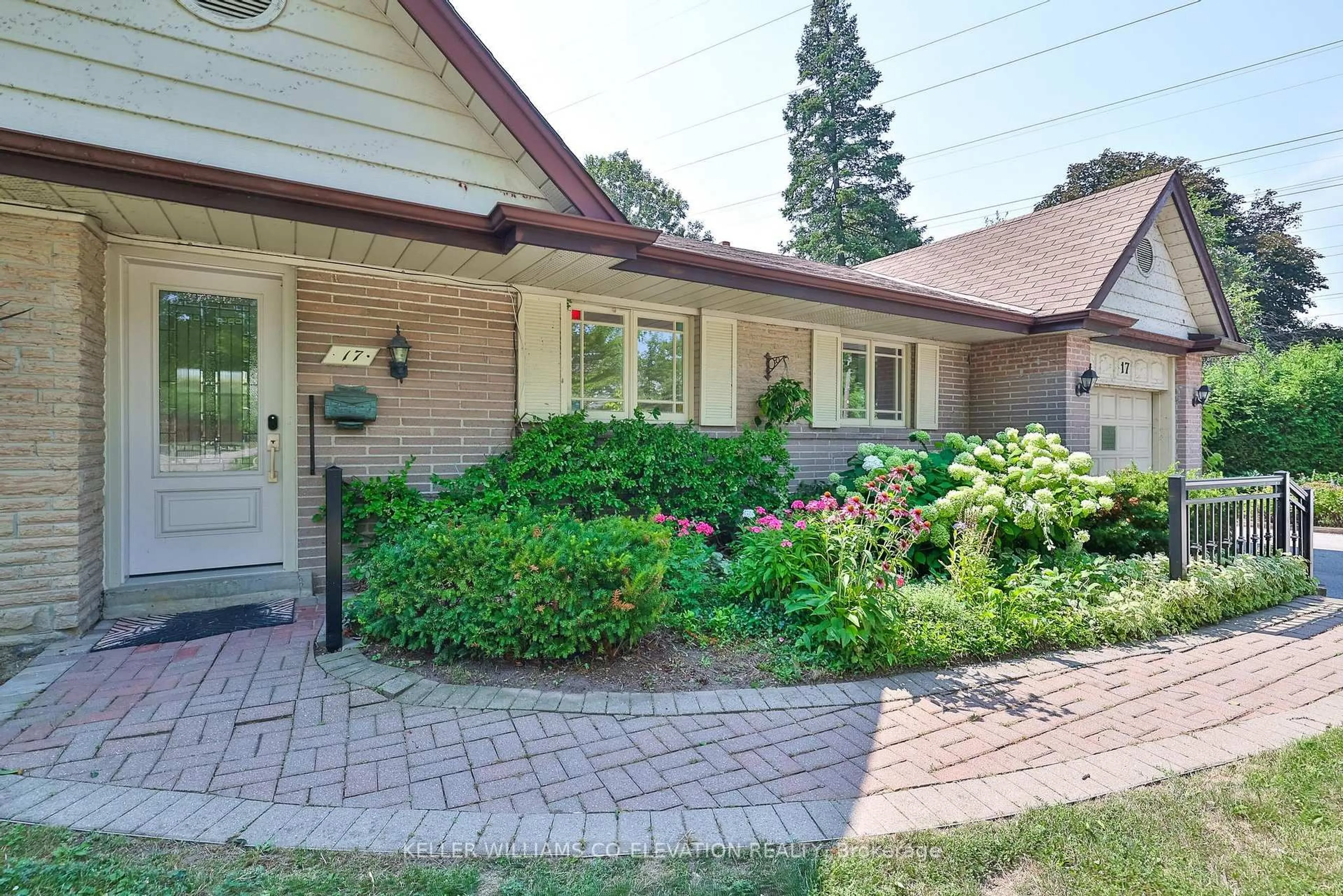 Unknown for 17 Hedges Blvd, Toronto Ontario M9B 3C3
