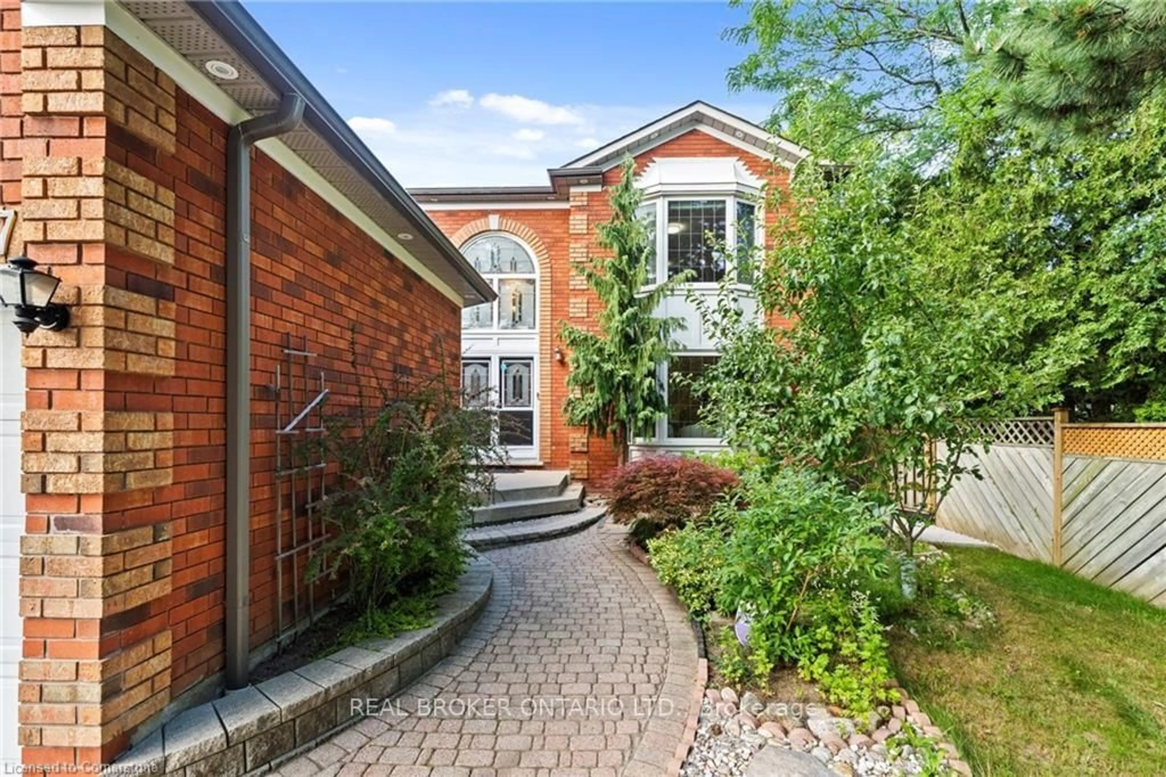 Home with brick exterior material, street for 3407 Clayton Rd, Mississauga Ontario L5L 4Z3