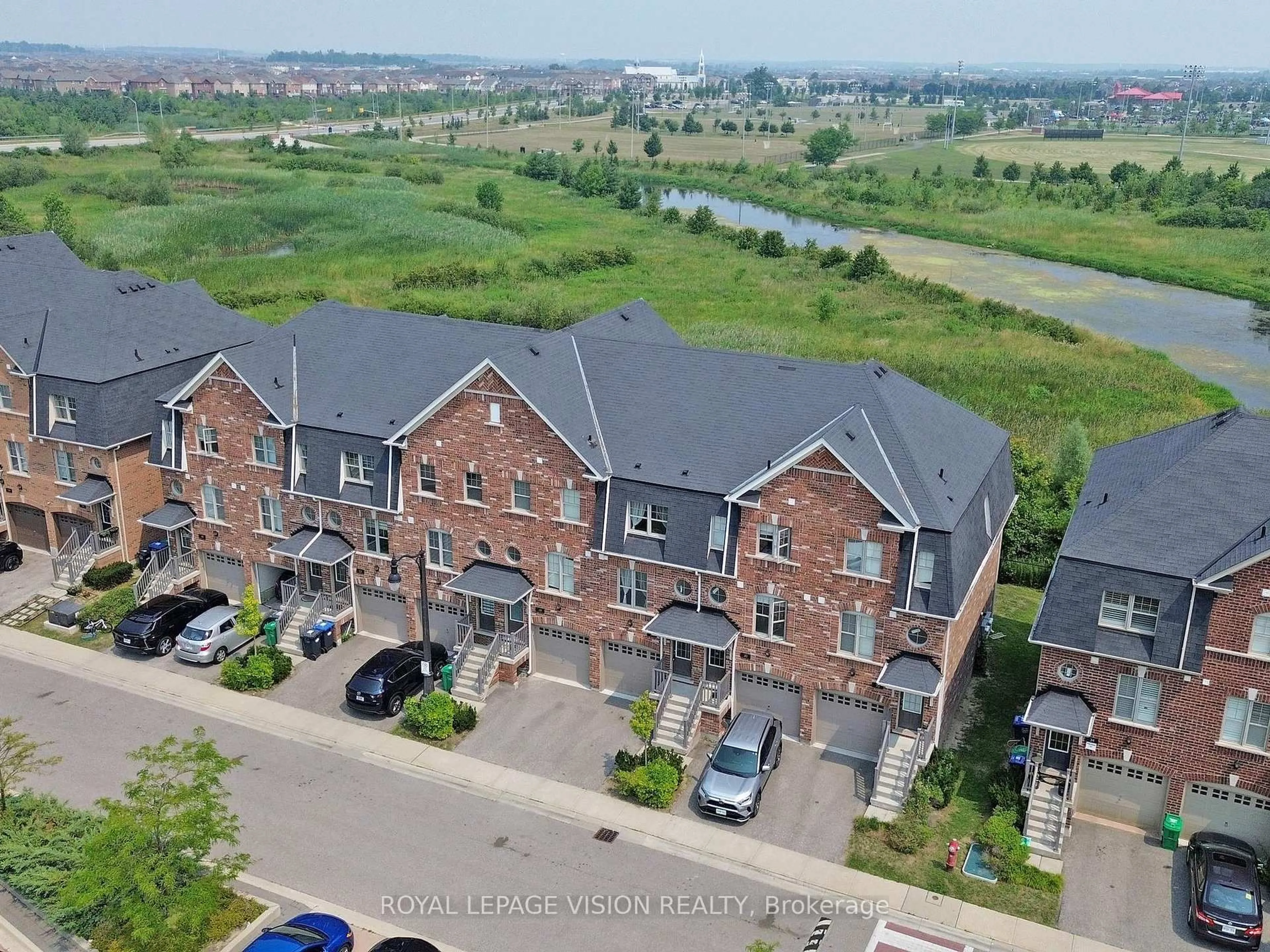 A pic from outside/outdoor area/front of a property/back of a property/a pic from drone, water/lake/river/ocean view for 28 Soldier St, Brampton Ontario L7A 4B6