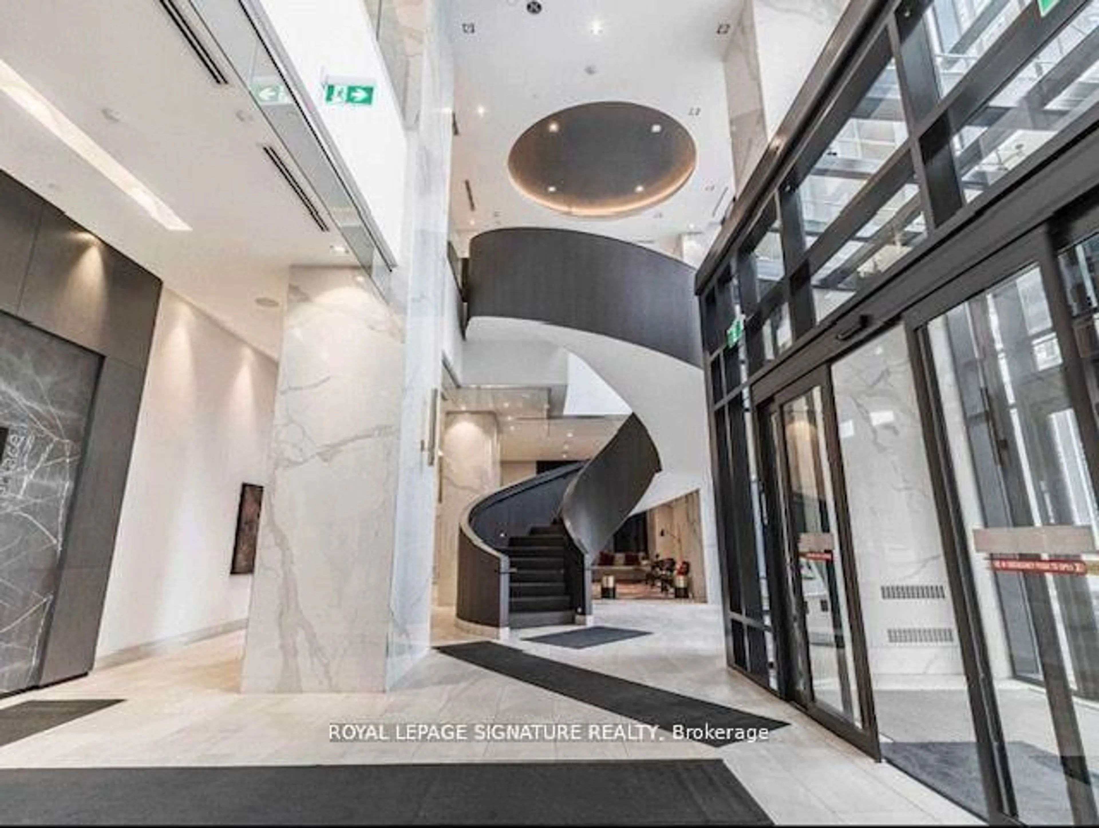 Indoor foyer for 5 Mabelle Ave #4335, Toronto Ontario M9A 4Y1