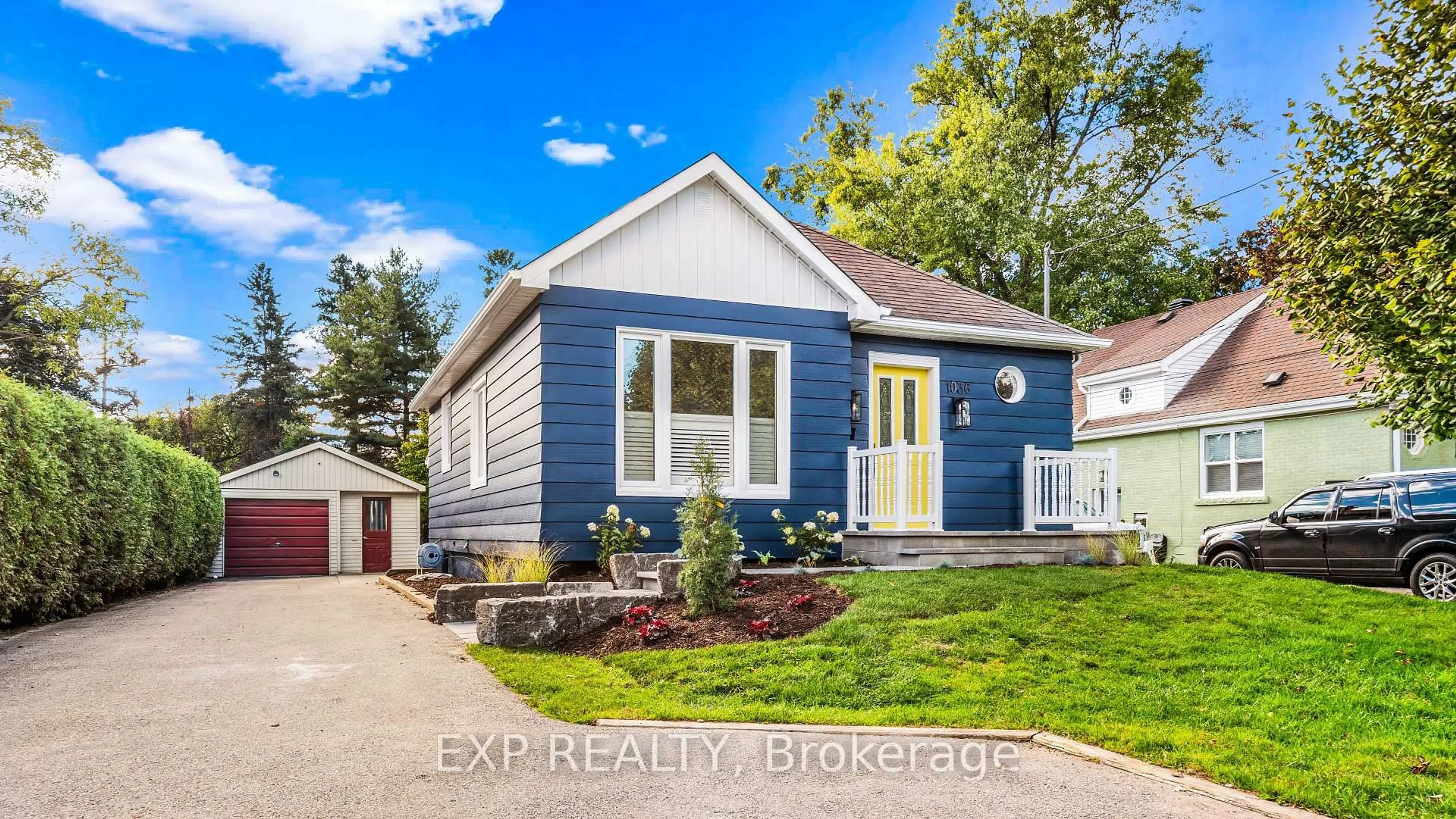 Home with vinyl exterior material, street for 1036 Cedarwood Pl, Burlington Ontario L7T 3J3