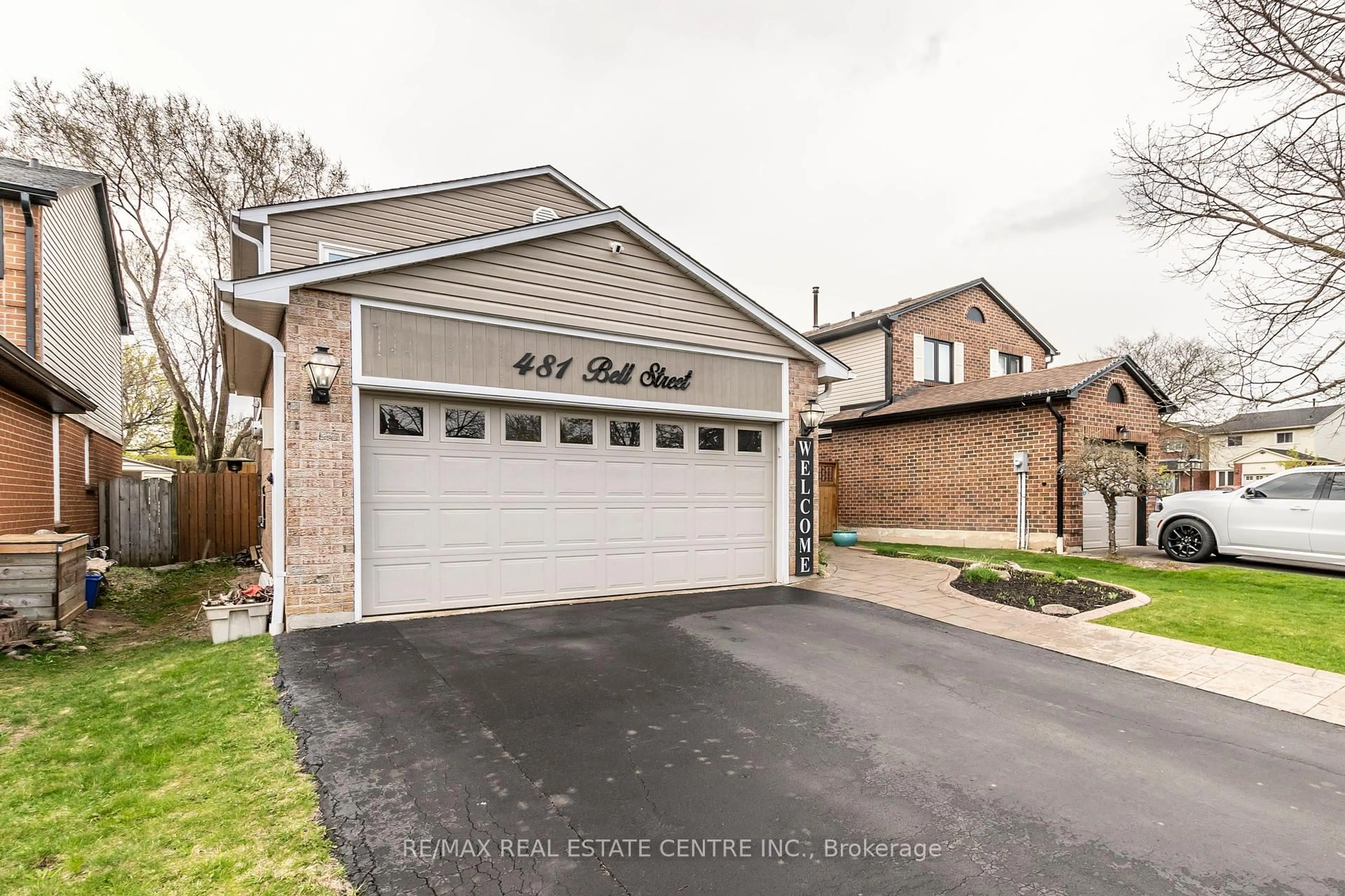 Unknown for 481 Bell St, Milton Ontario L9T 4R6