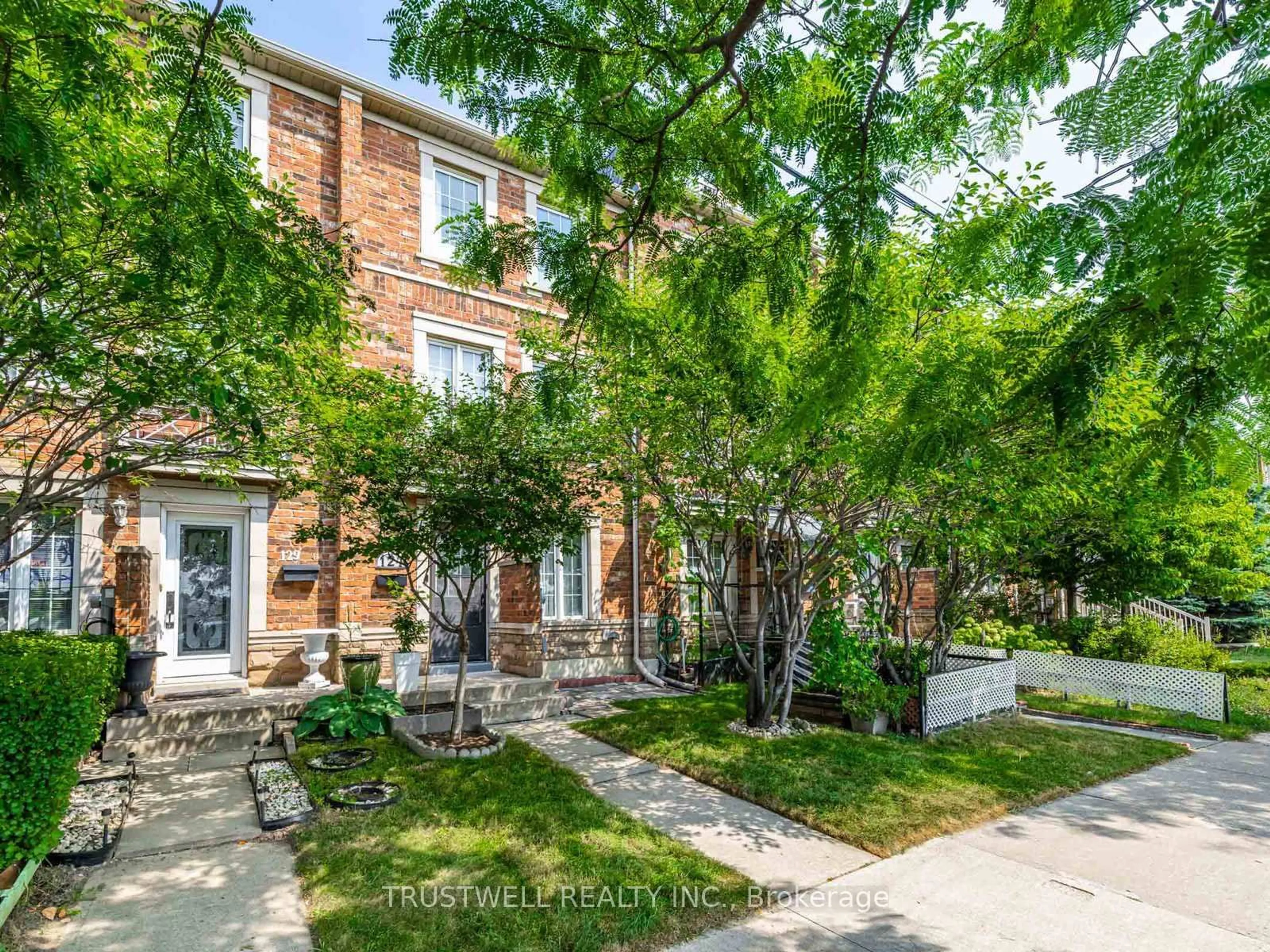 Unknown for 127 Torbarrie Rd, Toronto Ontario M3L 1G8