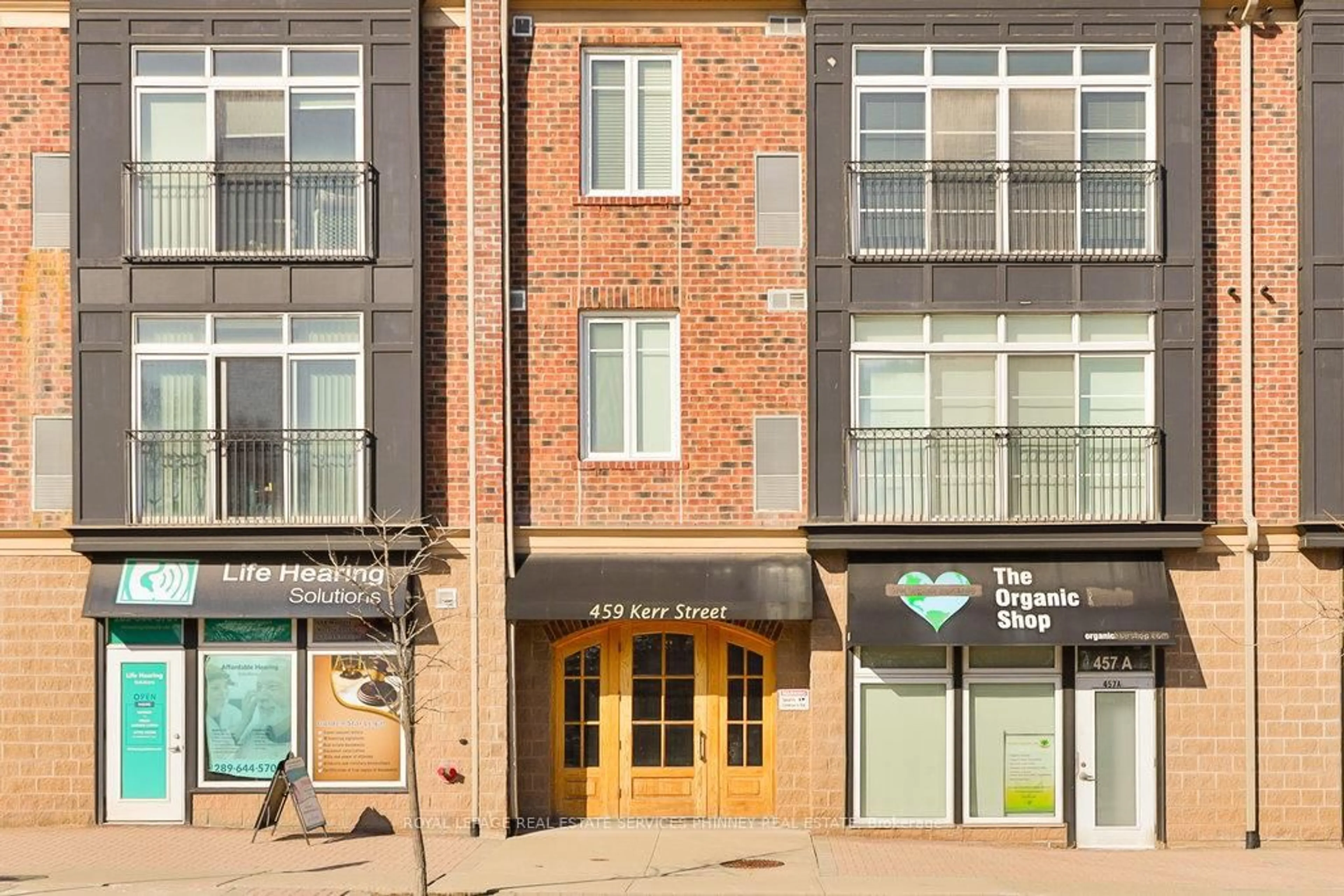 Unknown for 459 Kerr St #105, Oakville Ontario L6K 3C2