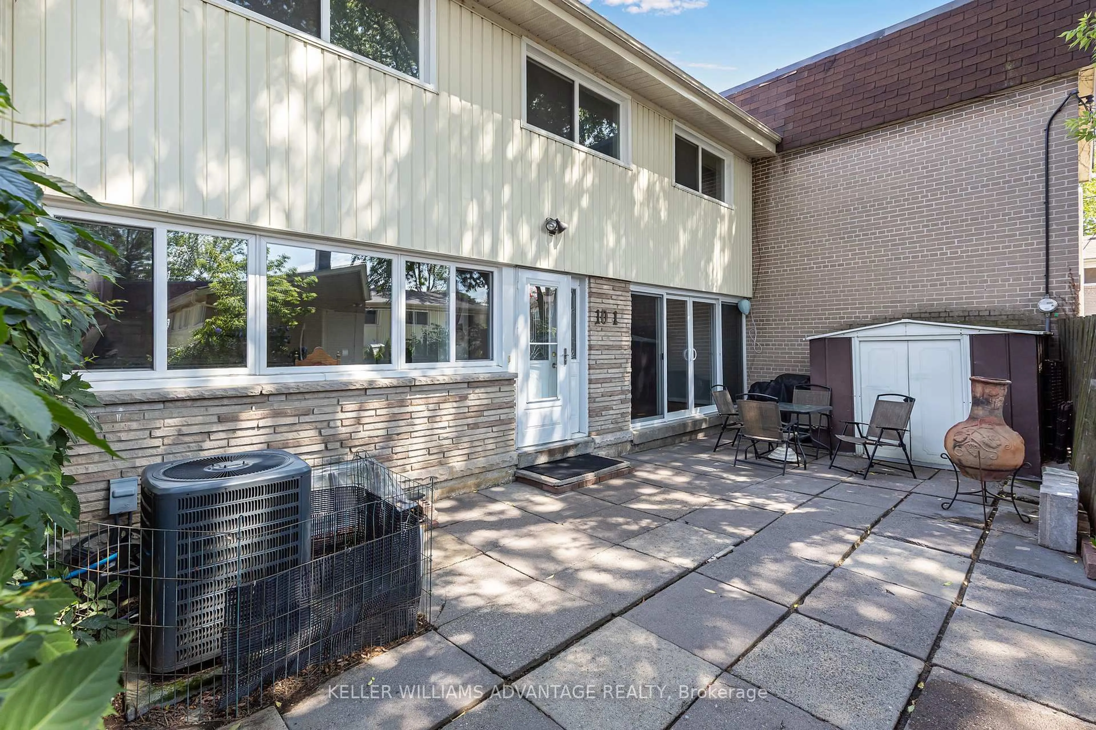 Patio, unknown for 10 Sentinel Rd #1, Toronto Ontario M3M 2Y6