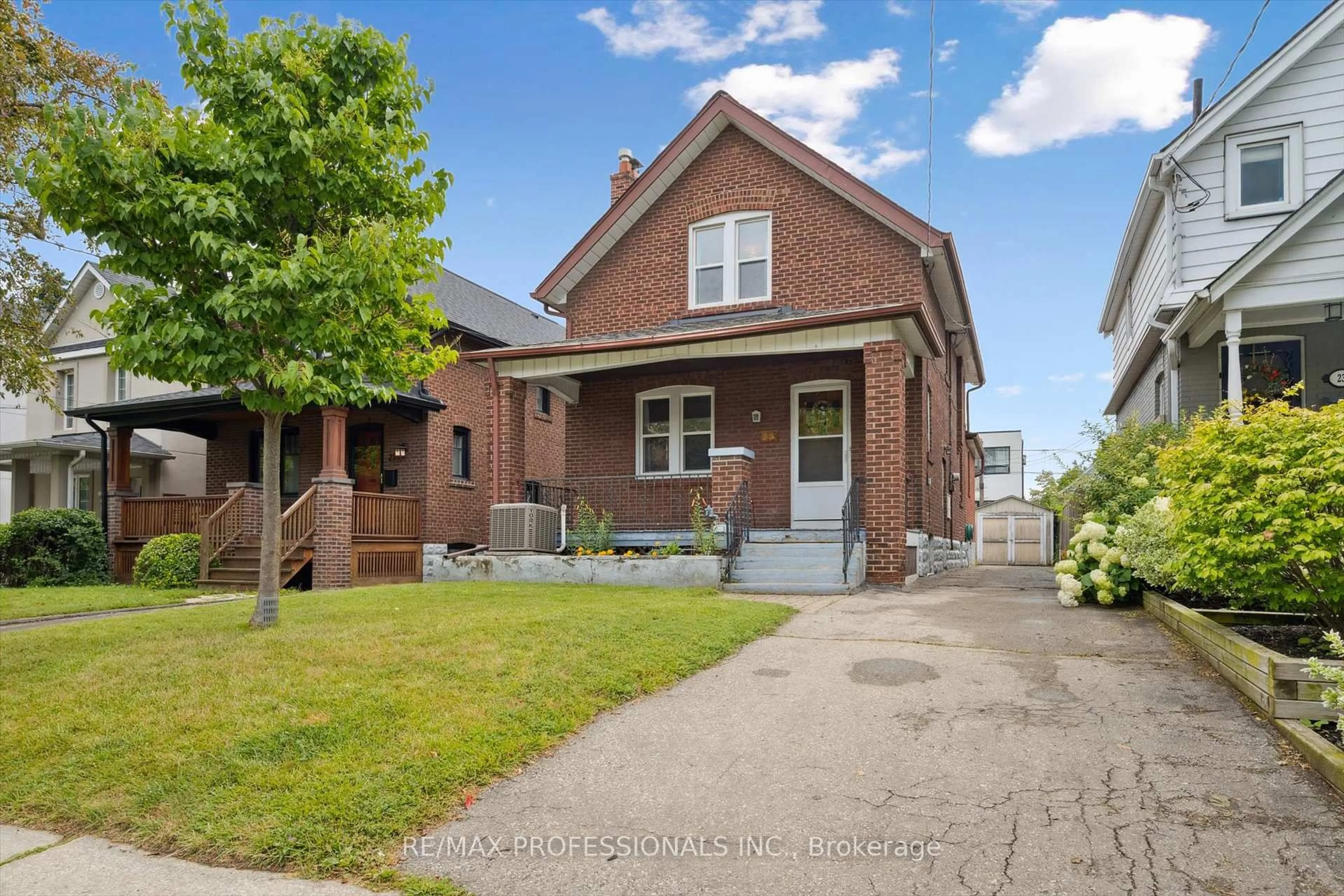 Home with brick exterior material, street for 25 Second St, Toronto Ontario M8V 2X1