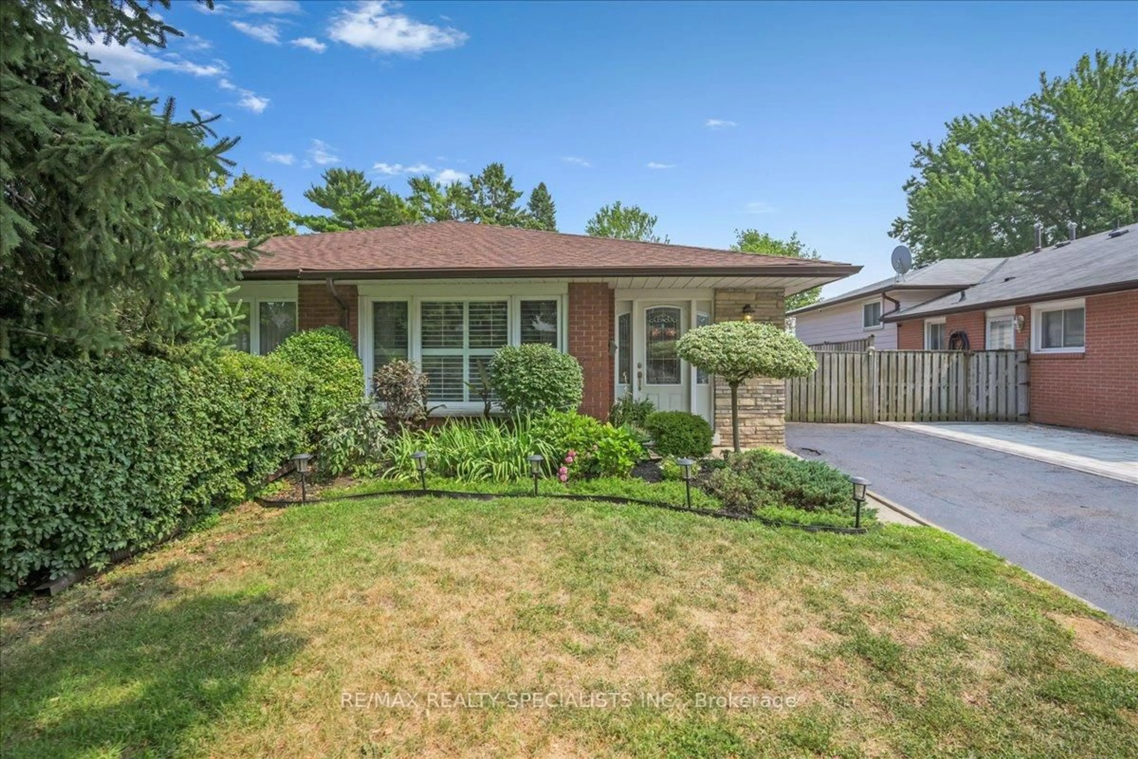 Unknown for 1970 Carrera Lane, Mississauga Ontario L5J 1C5