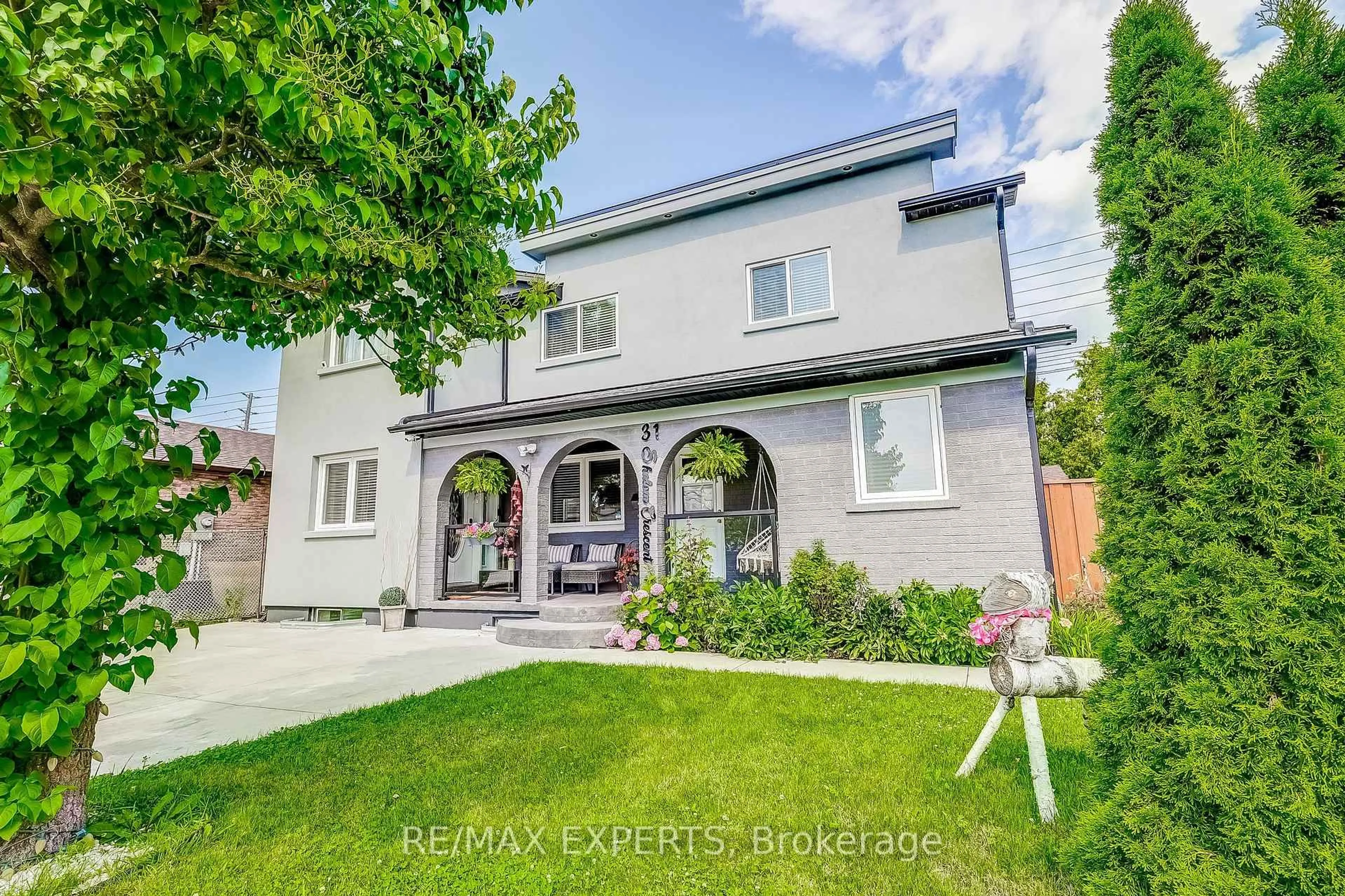 Home with brick exterior material, street for 31 Shalom Cres, Toronto Ontario M9V 4J3
