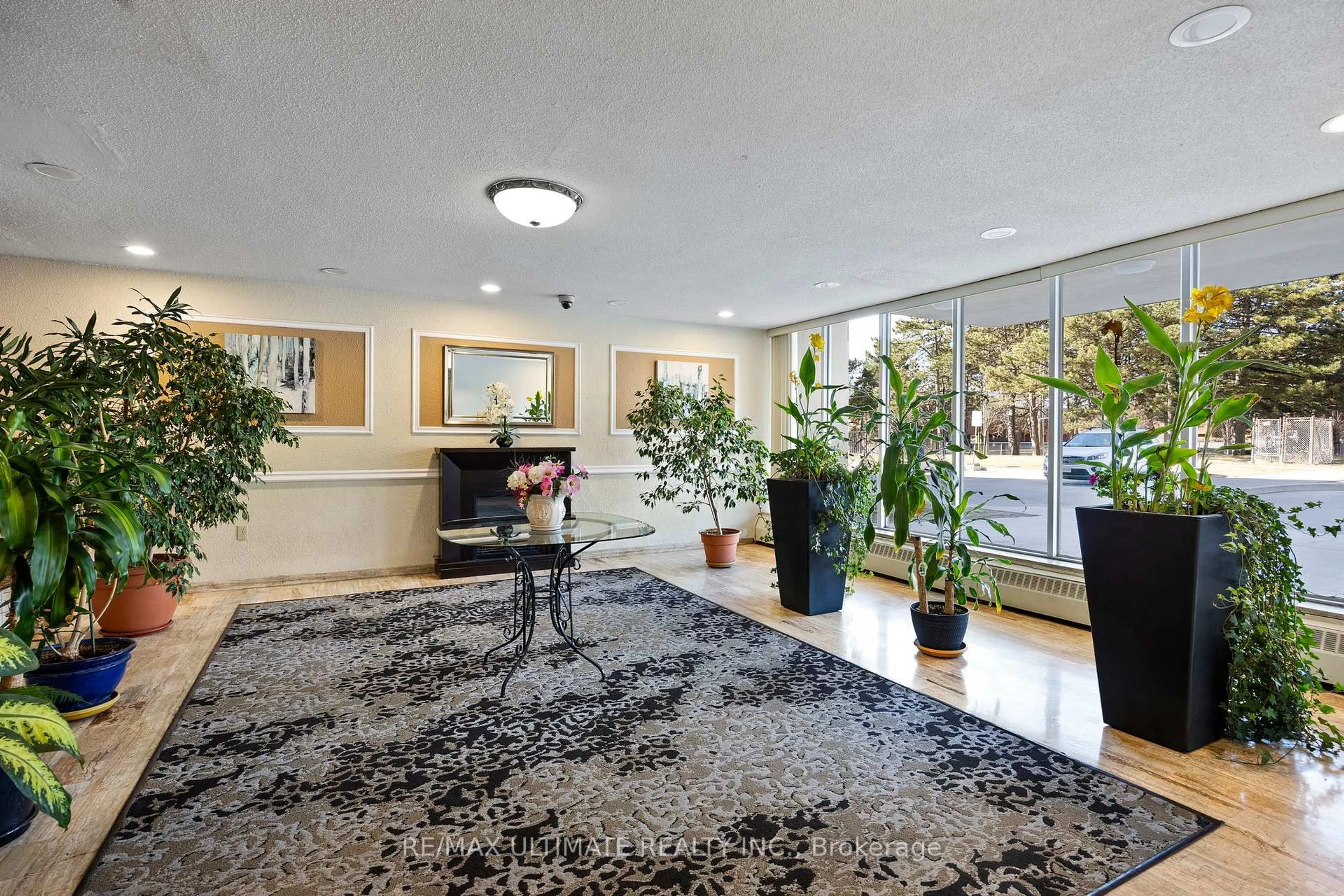 Lobby for 345 Driftwood Ave #606, Toronto Ontario M3N 2P4