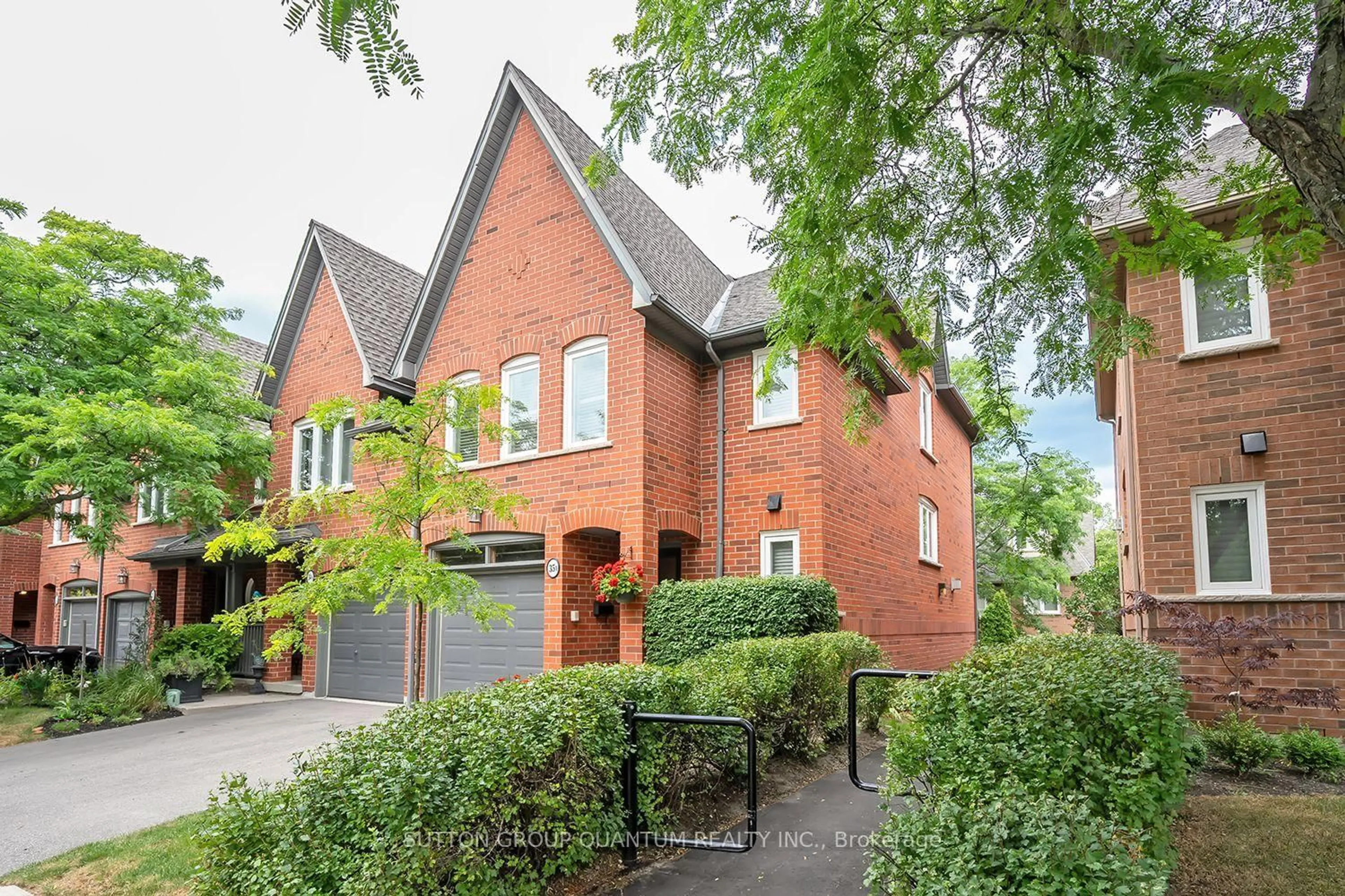 Home with brick exterior material, street for 1064 Queen St #35A, Mississauga Ontario L5H 4K3