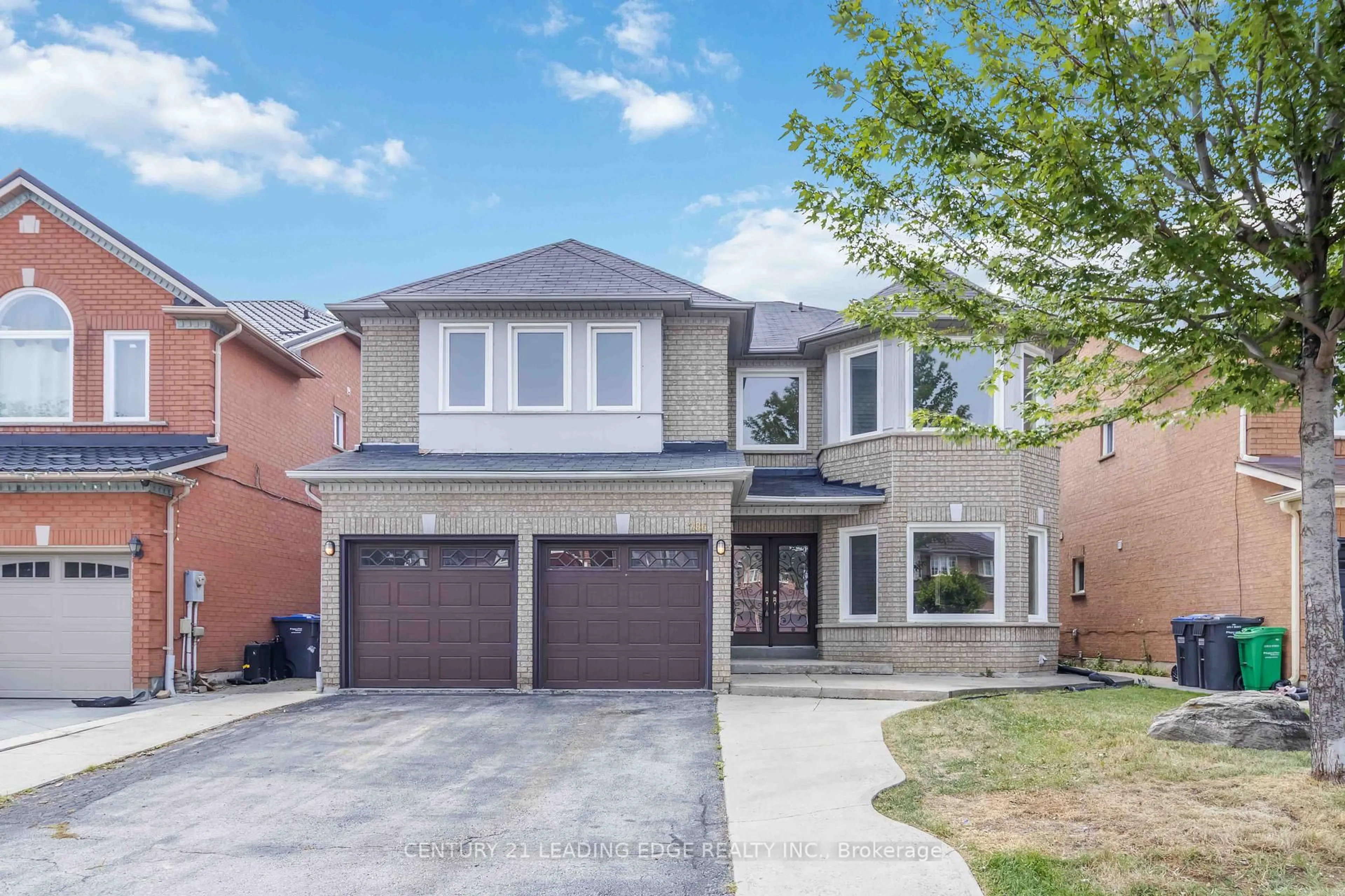 Home with brick exterior material, street for 286 FERNFOREST Dr, Brampton Ontario L6R 1B6