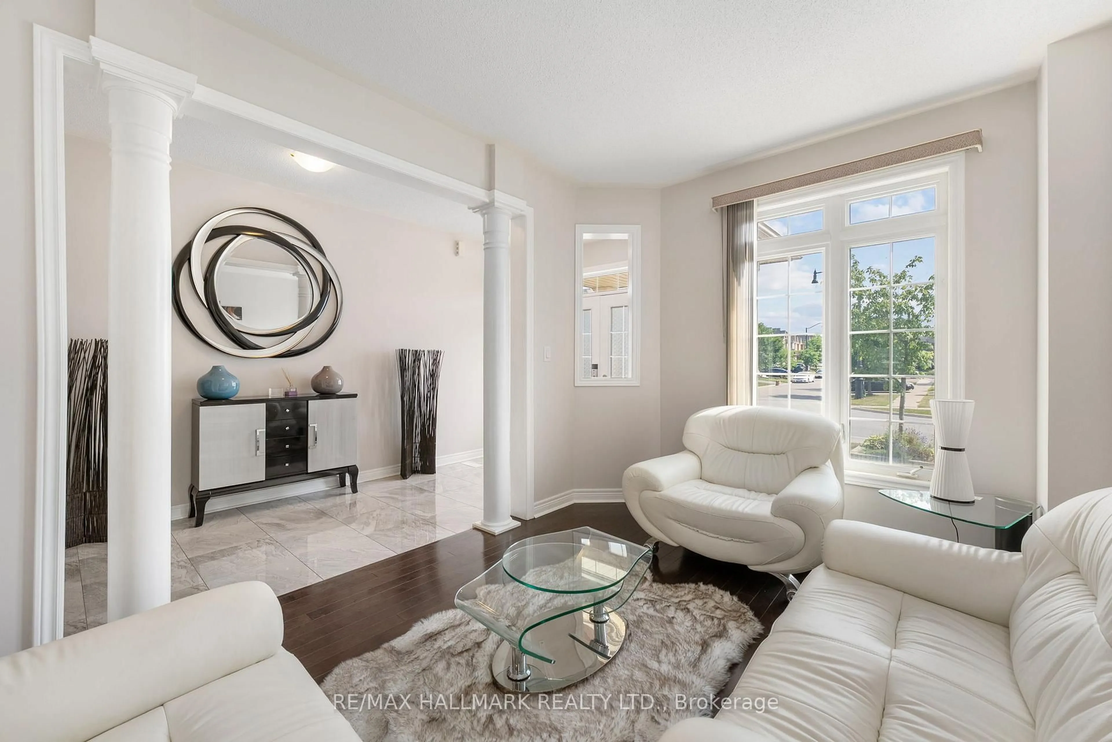 Living room with furniture, unknown for 262 Elbern Markell Dr, Brampton Ontario L6X 3C2