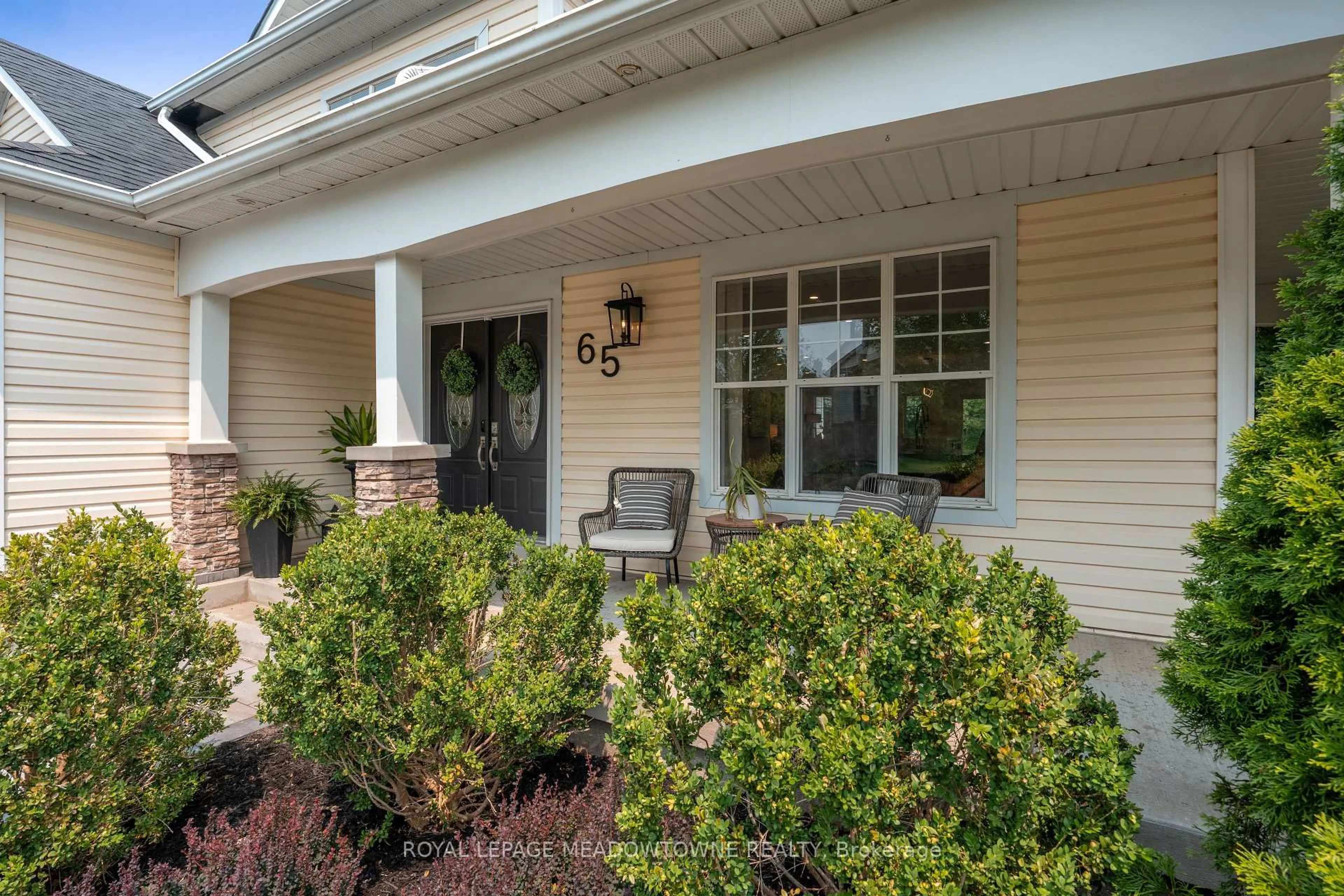 Unknown for 65 Browns Cres, Halton Hills Ontario L7J 3A4