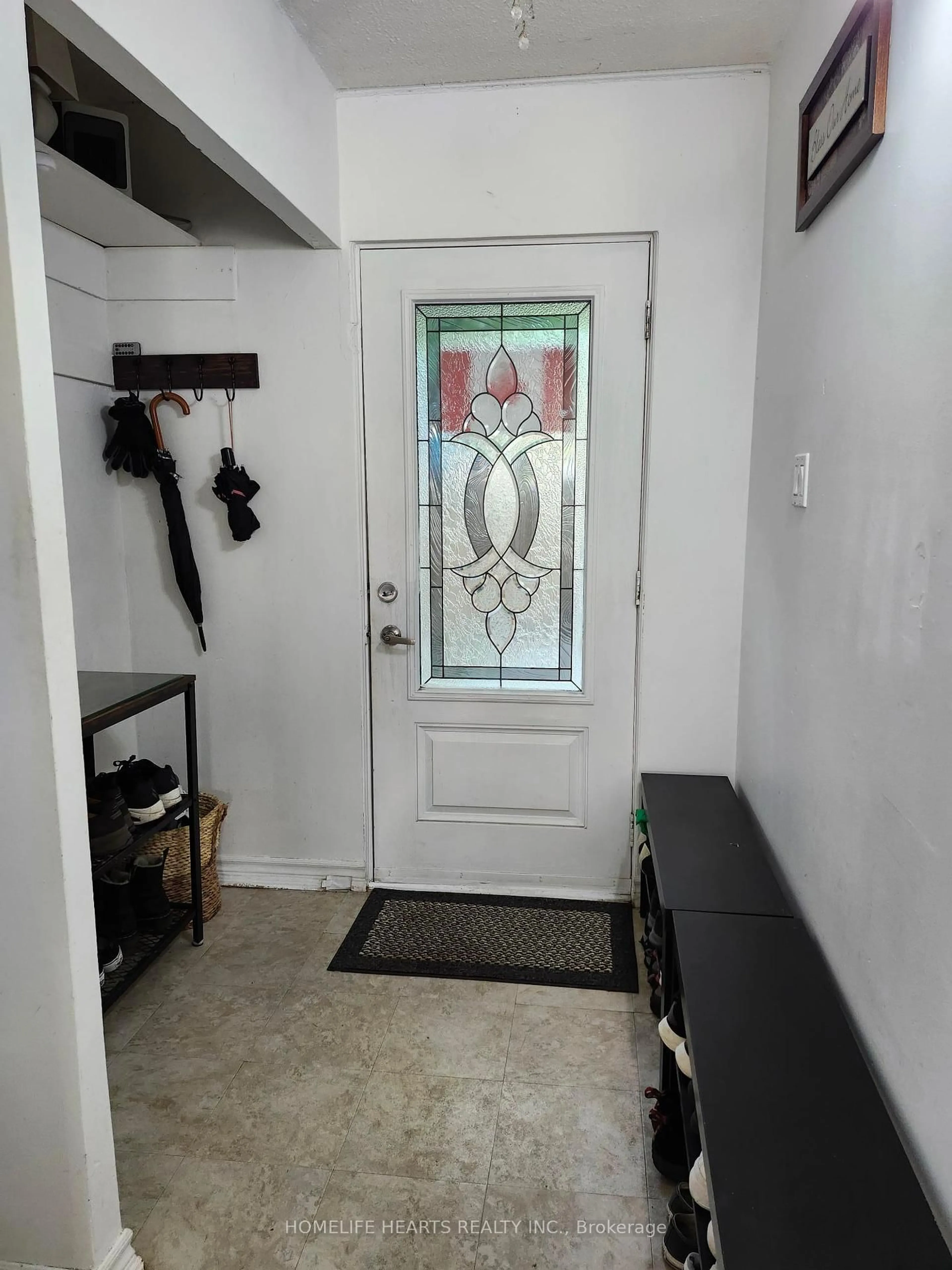Indoor entryway for 180 Mississauga Valley Blvd #86, Mississauga Ontario L5A 3M2