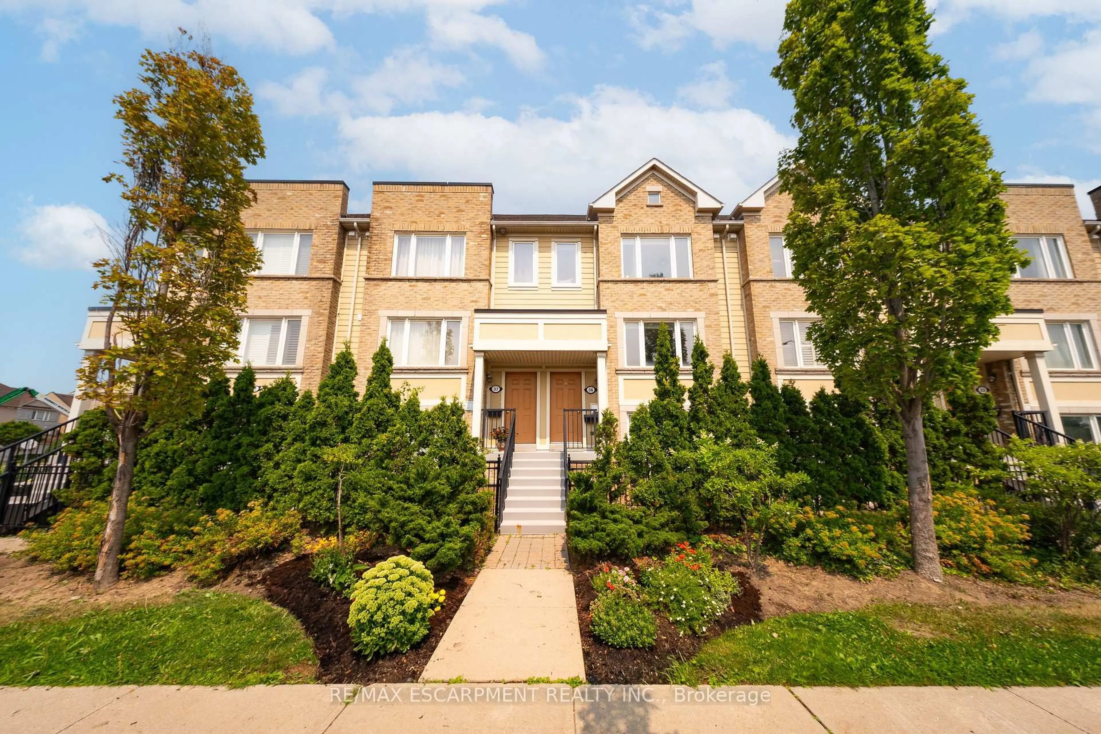 Unknown for 4965 Southampton Dr #36, Mississauga Ontario L5M 8C8
