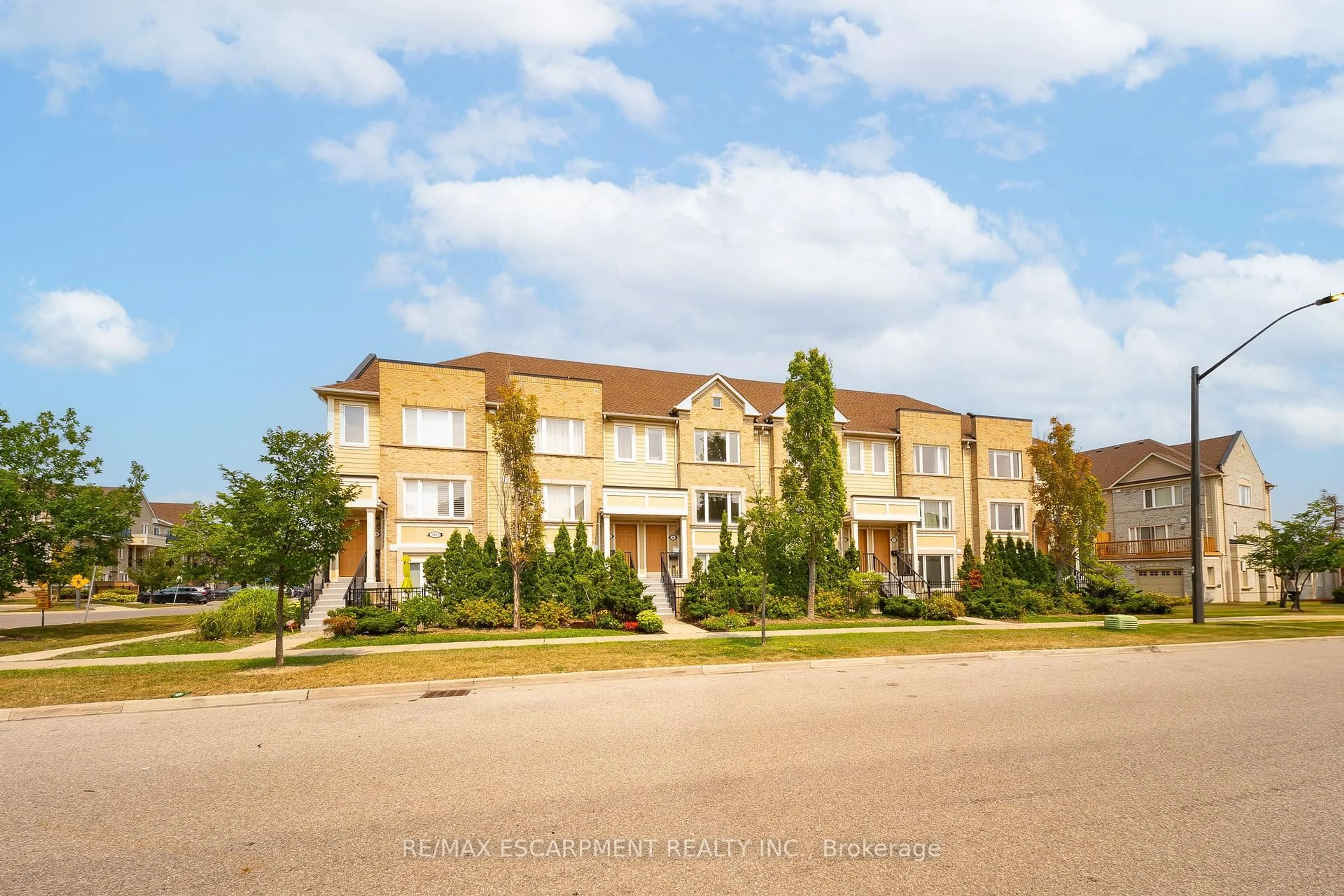 Unknown for 4965 Southampton Dr #36, Mississauga Ontario L5M 8C8