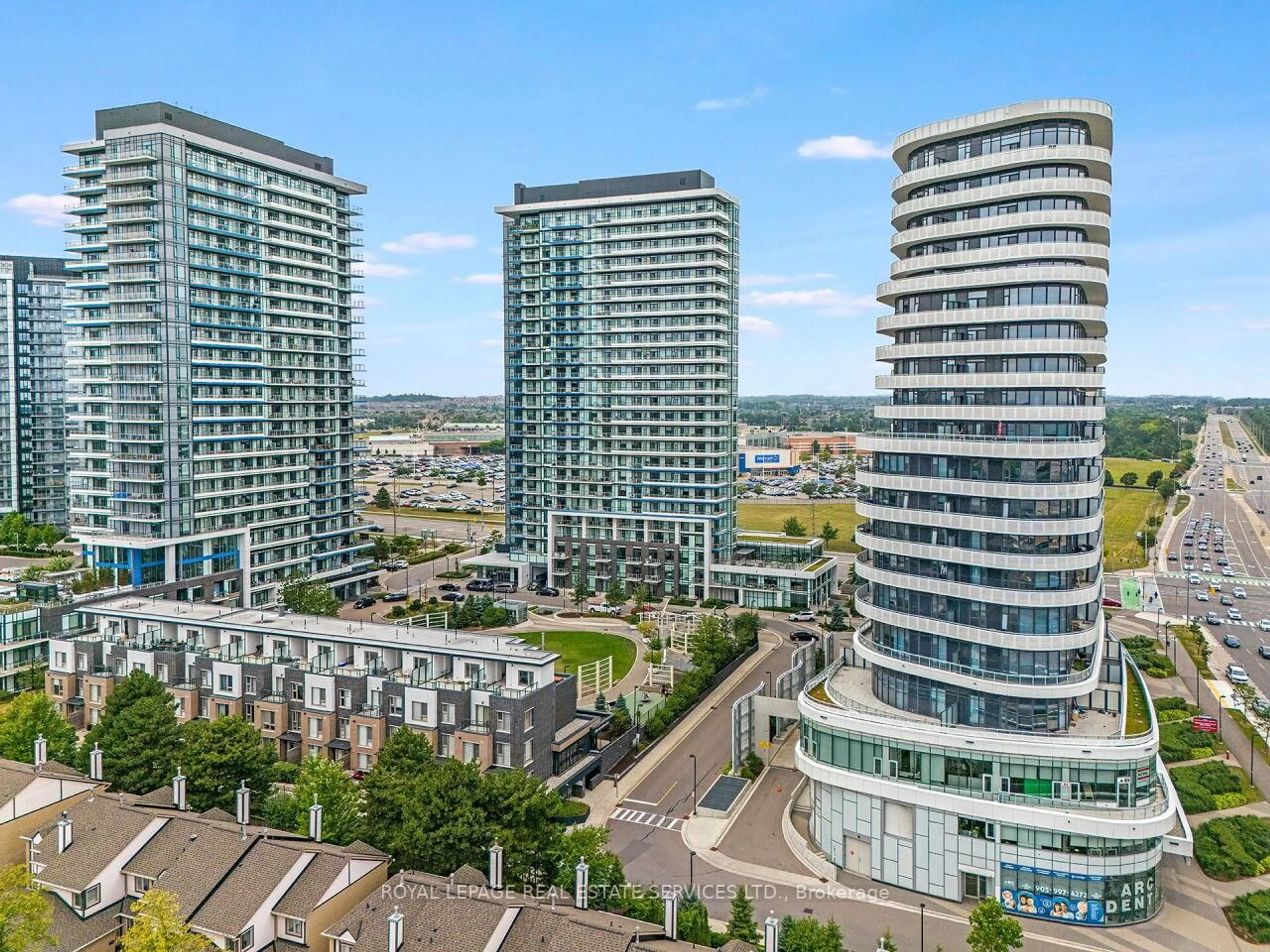A pic from outside/outdoor area/front of a property/back of a property/a pic from drone, city buildings view from balcony for 2560 Eglinton Ave #1807, Mississauga Ontario L5M 0Y3