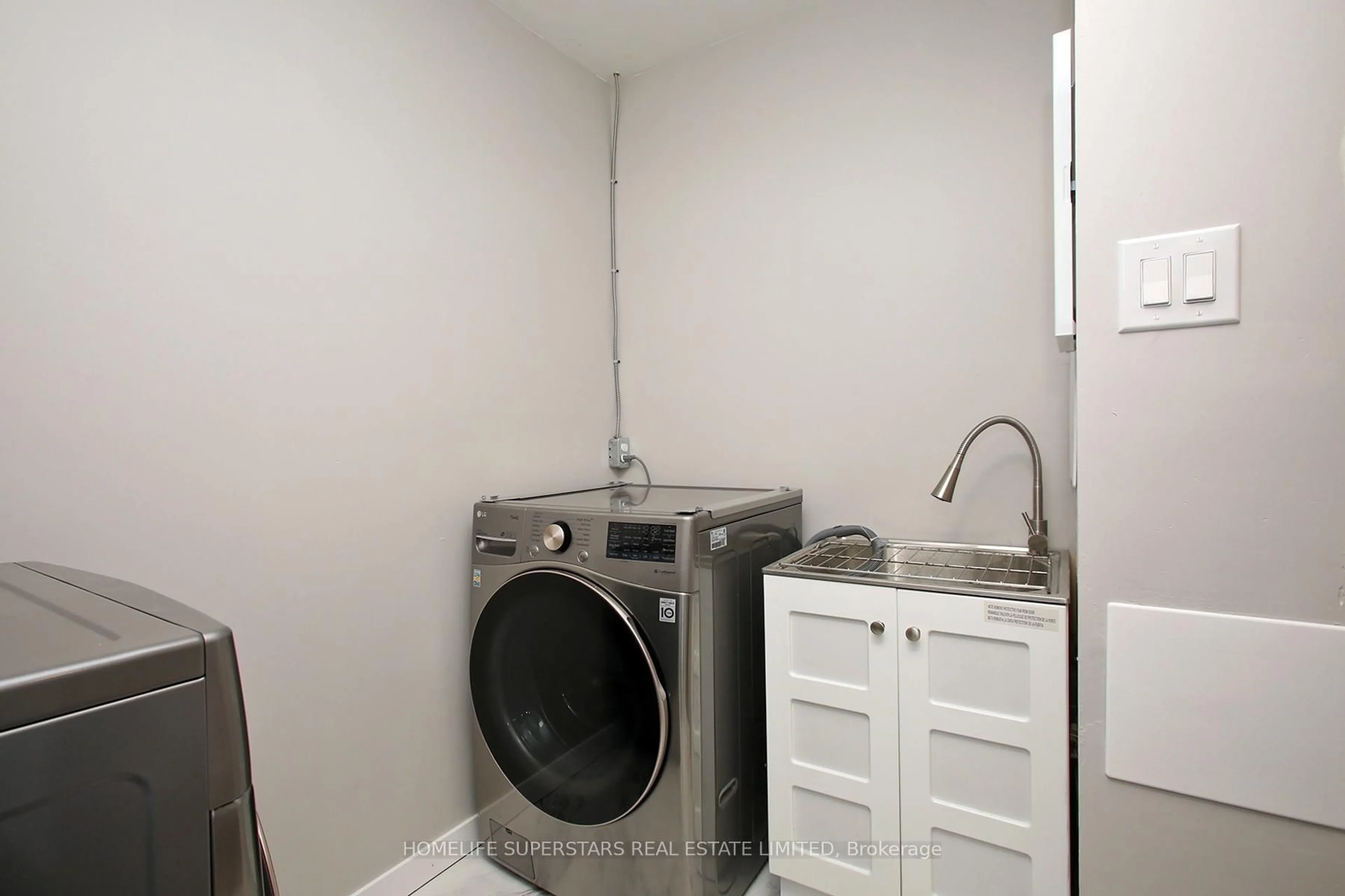 Laundry room for 45 Silverstone Dr #307, Toronto Ontario M9V 4B1