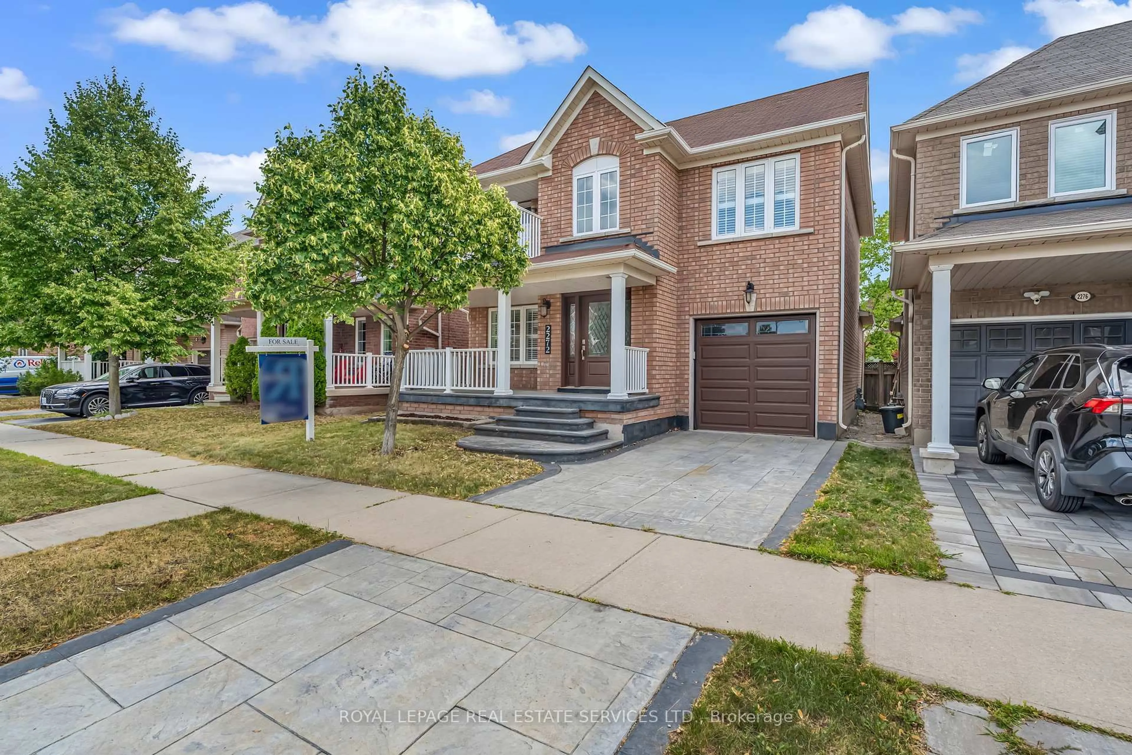 Home with brick exterior material, street for 2272 Fairmount Dr, Oakville Ontario L6M 5J6