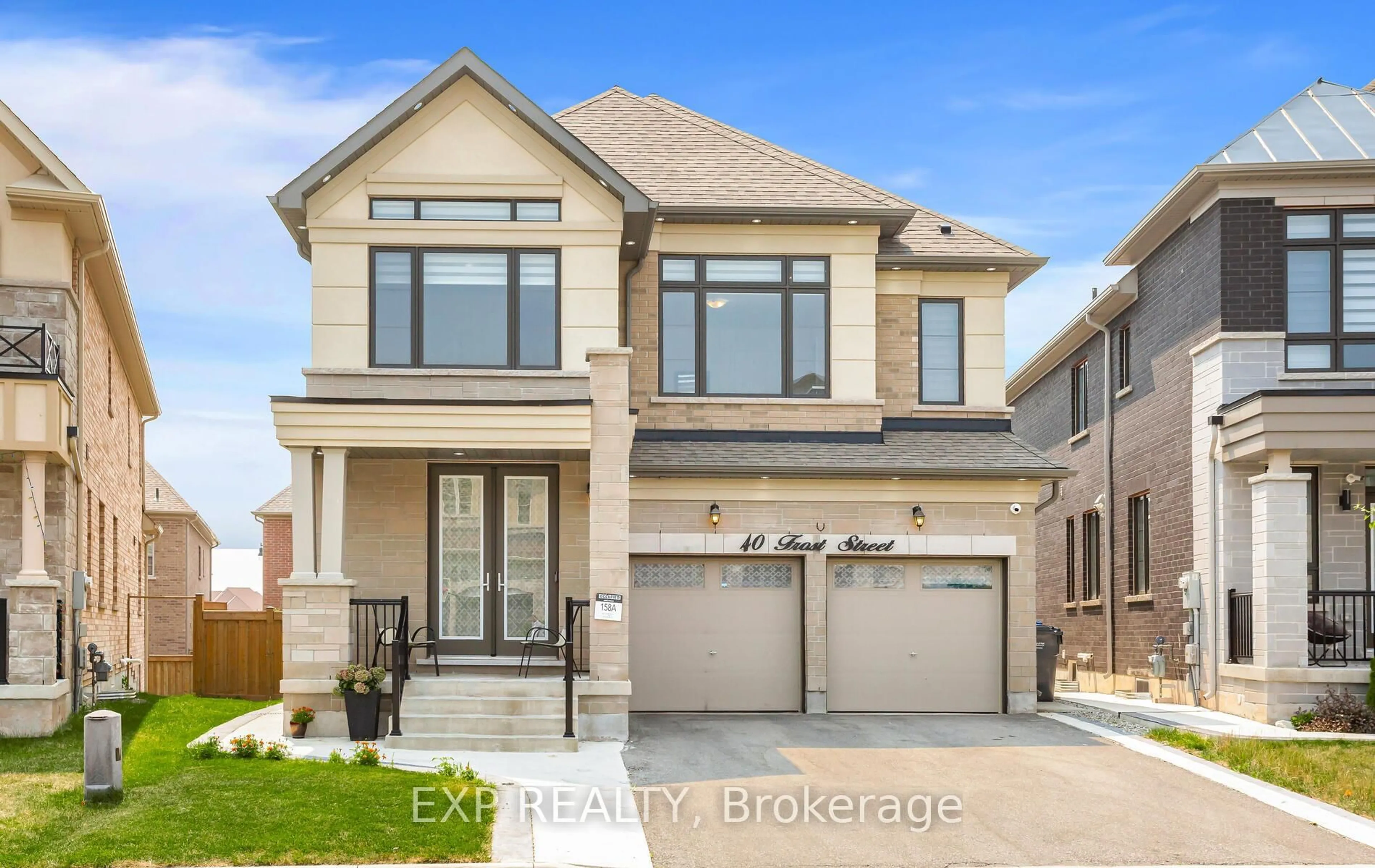 Home with brick exterior material, street for 40 Frost St, Brampton Ontario L6X 5R3