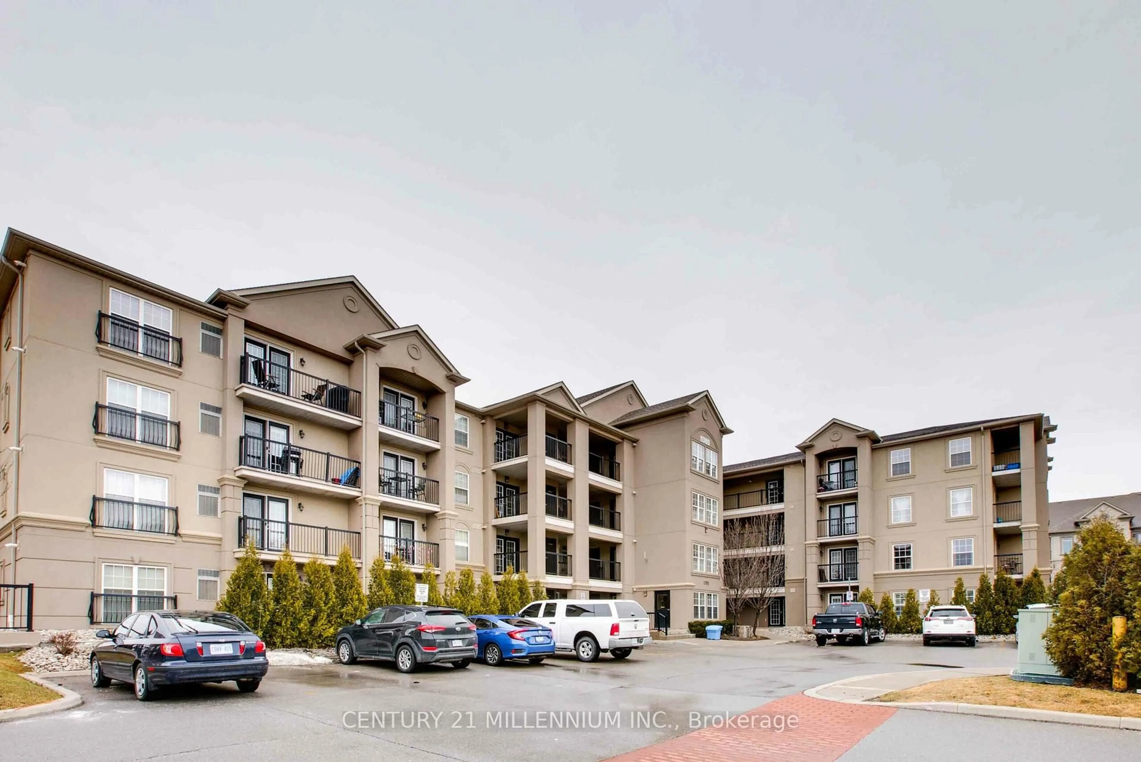 Patio, unknown for 1380 Main St #407, Milton Ontario L9T 7S4