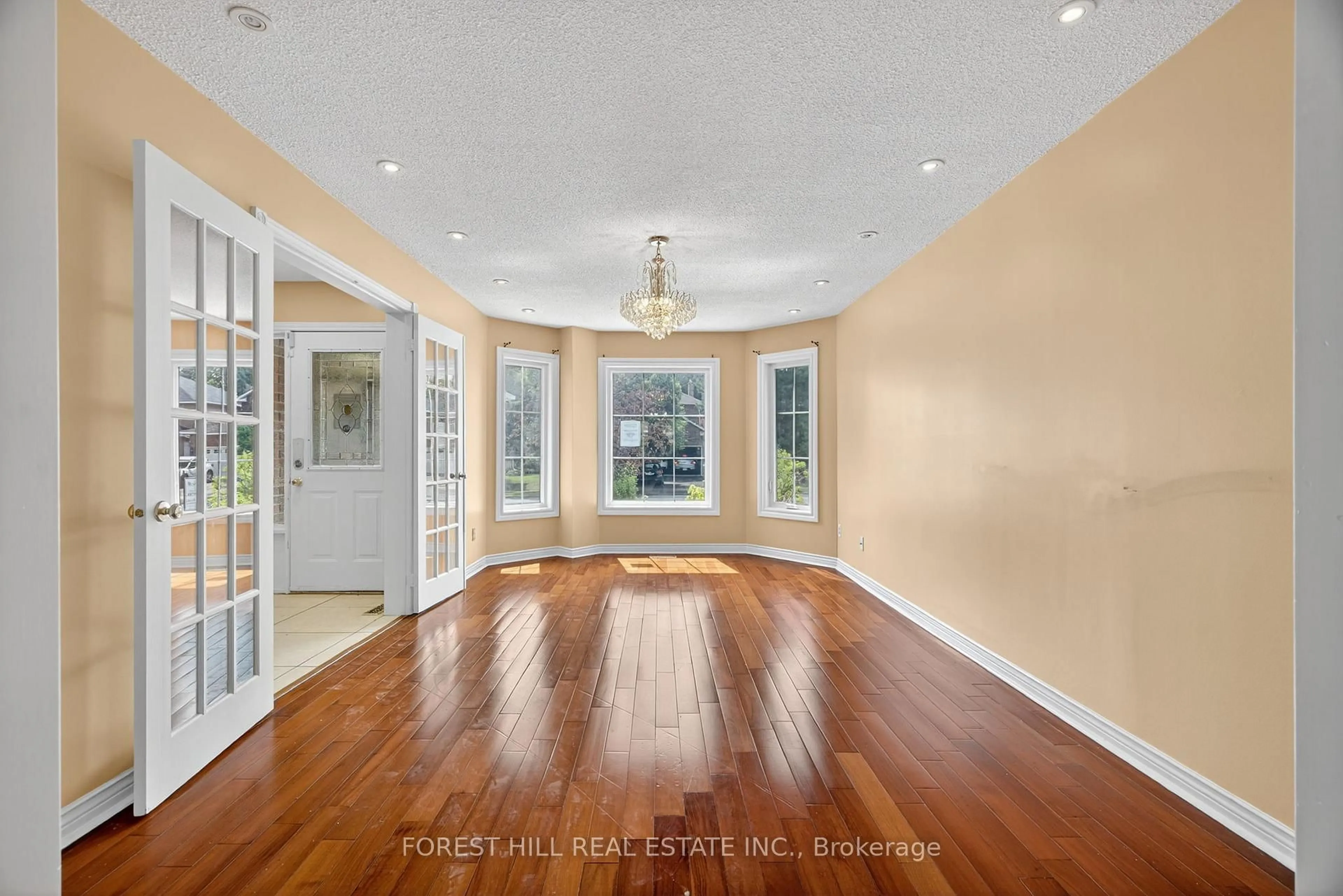 Unknown for 1345 Sir David Dr, Oakville Ontario L6J 6V5