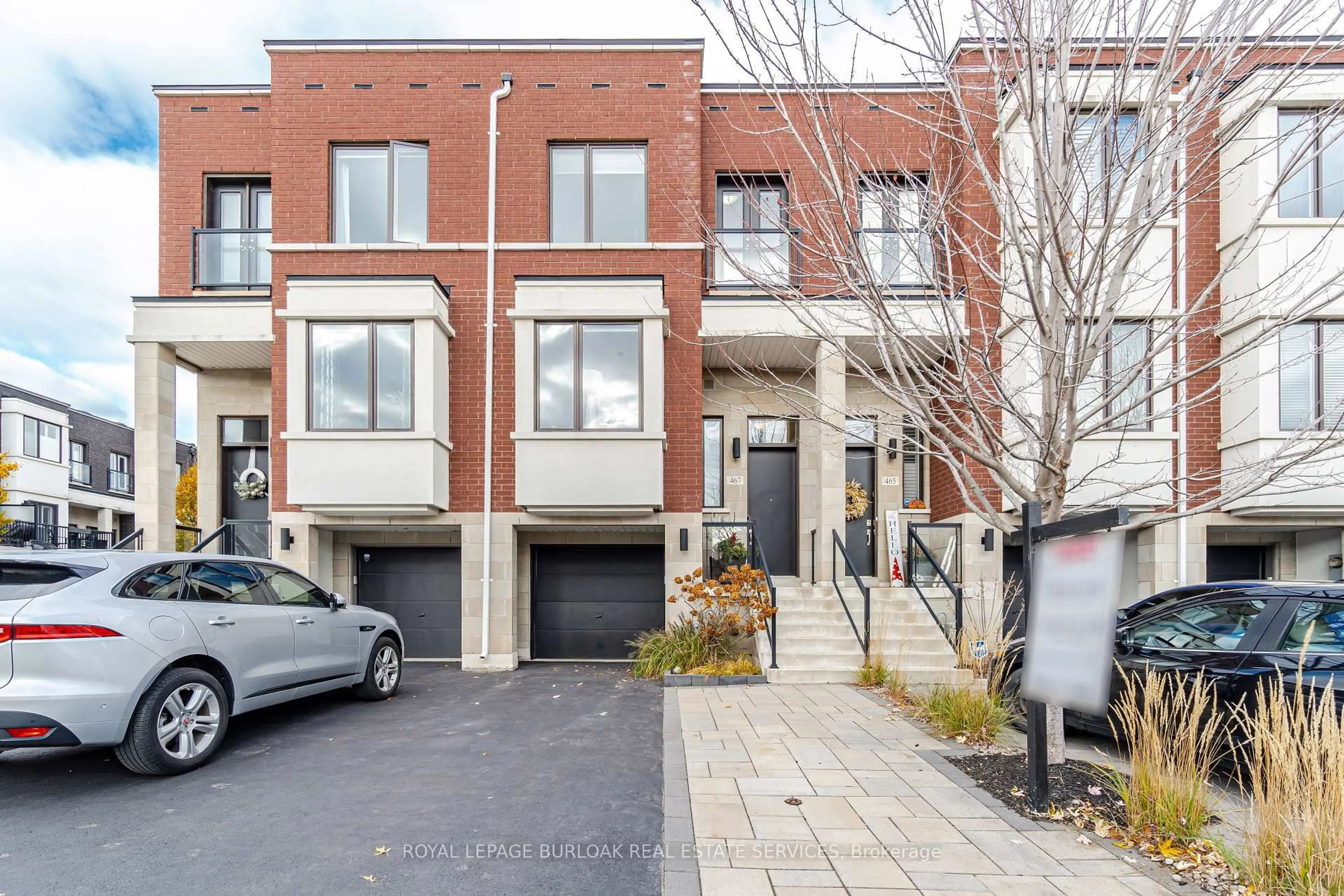 Home with brick exterior material, street for 467 Nautical Blvd, Oakville Ontario L6L 0E8
