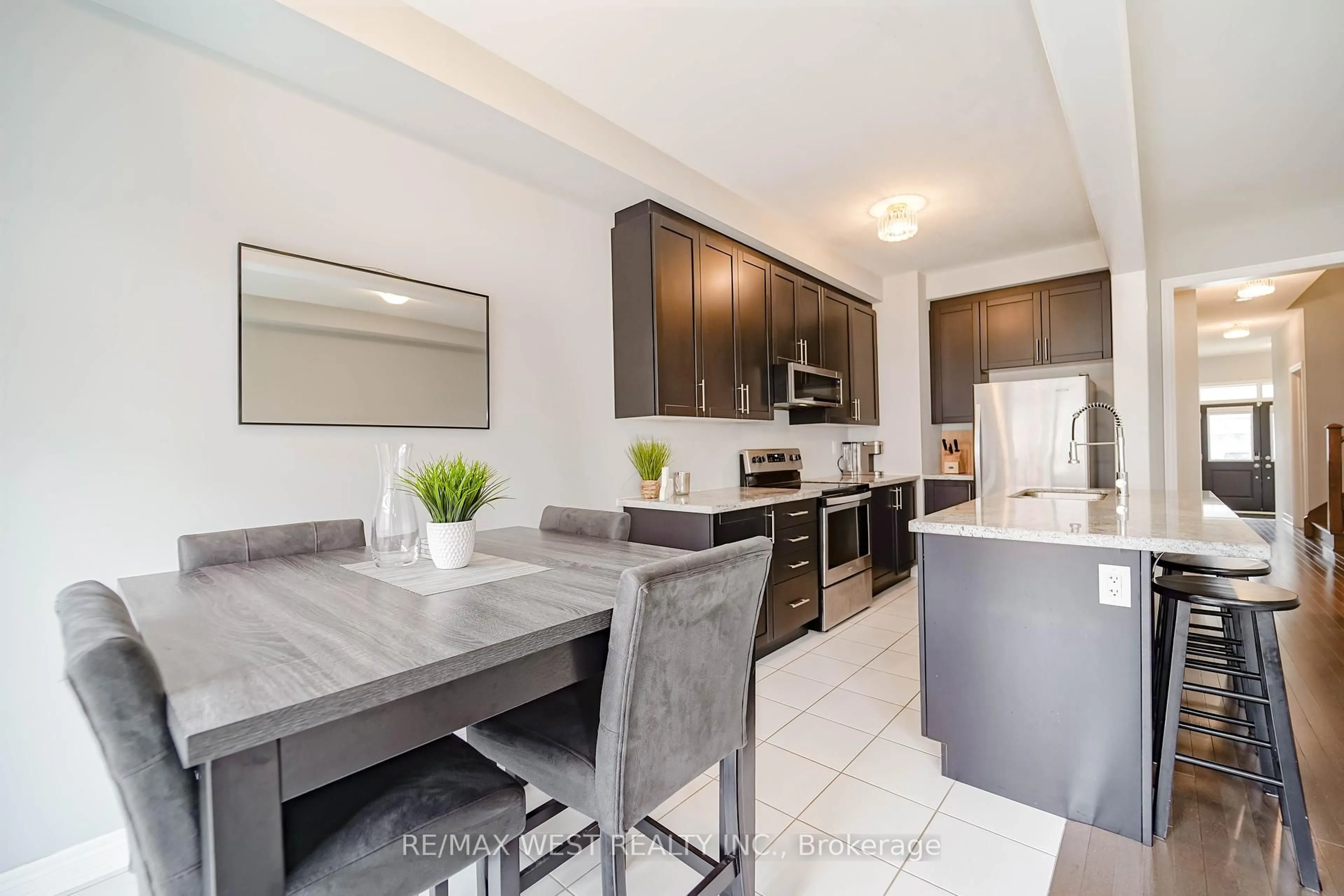 Unknown for 12 Adventura Rd, Brampton Ontario L7A 5A7