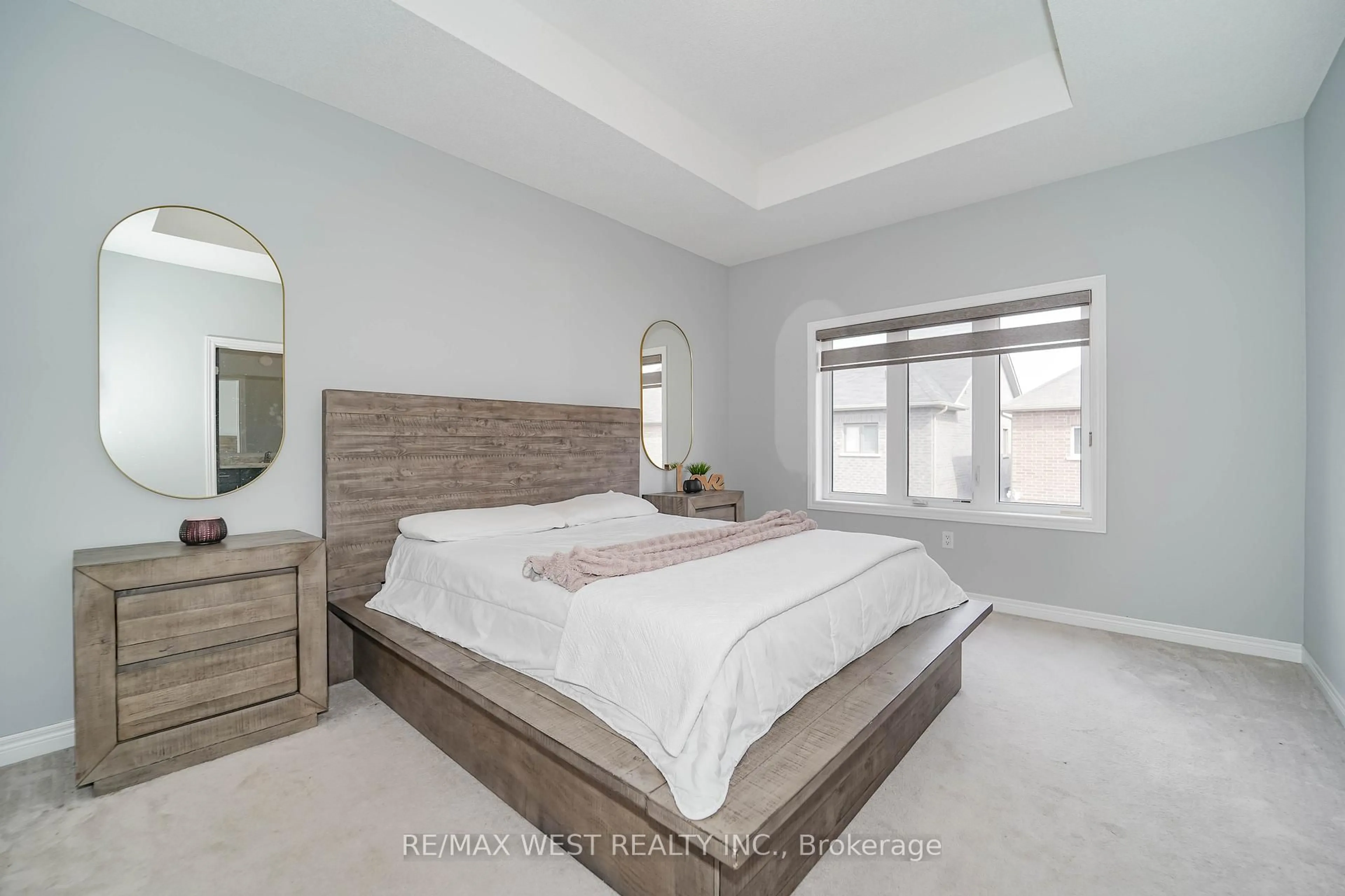 Bedroom with bed, unknown for 12 Adventura Rd, Brampton Ontario L7A 5A7