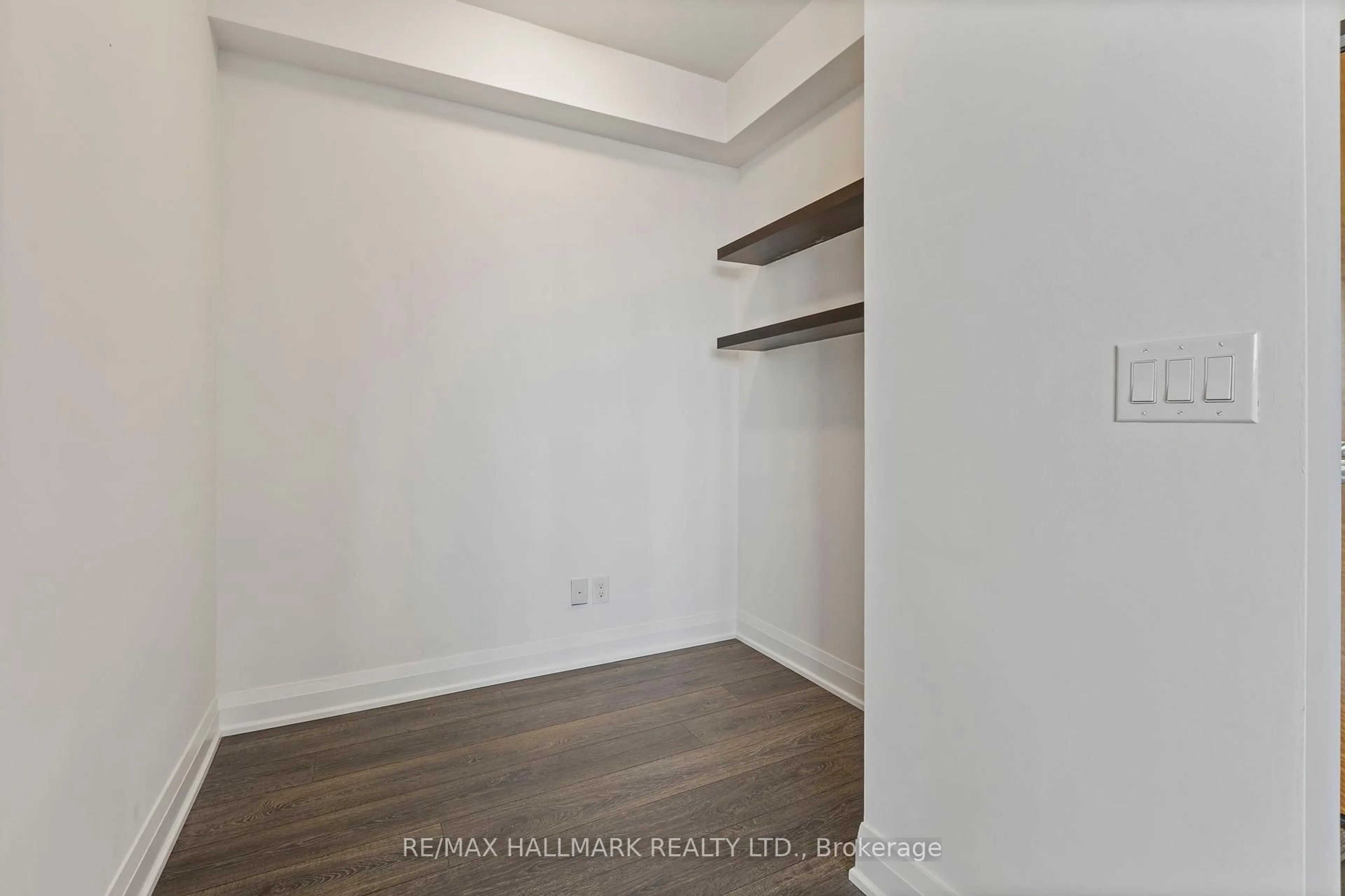 A pic of a room for 36 Park Lawn Rd #1909, Toronto Ontario M8V 0E5