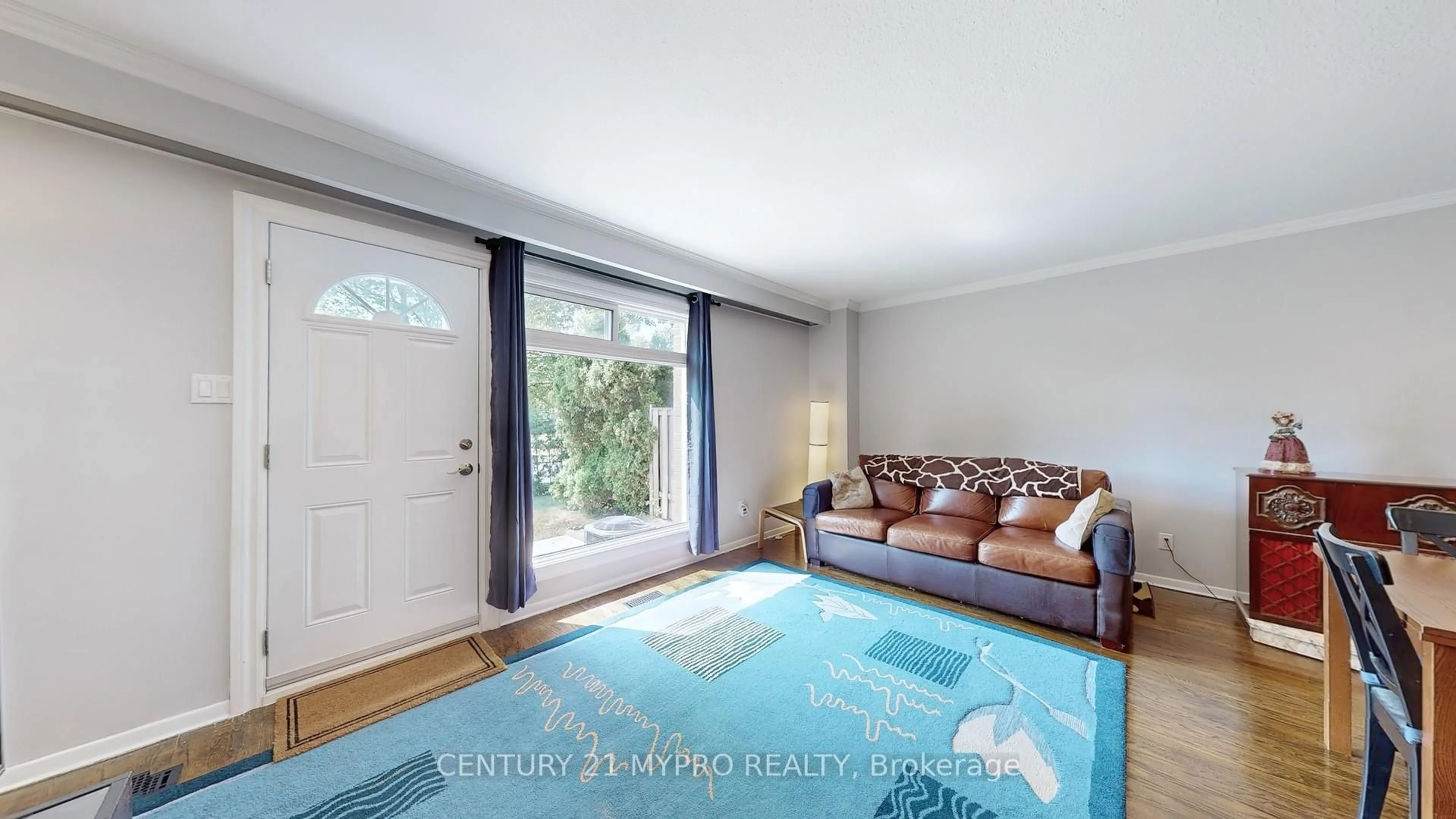 Living room with furniture, unknown for 6 Lexington Ave #5, Toronto Ontario M9V 3T3