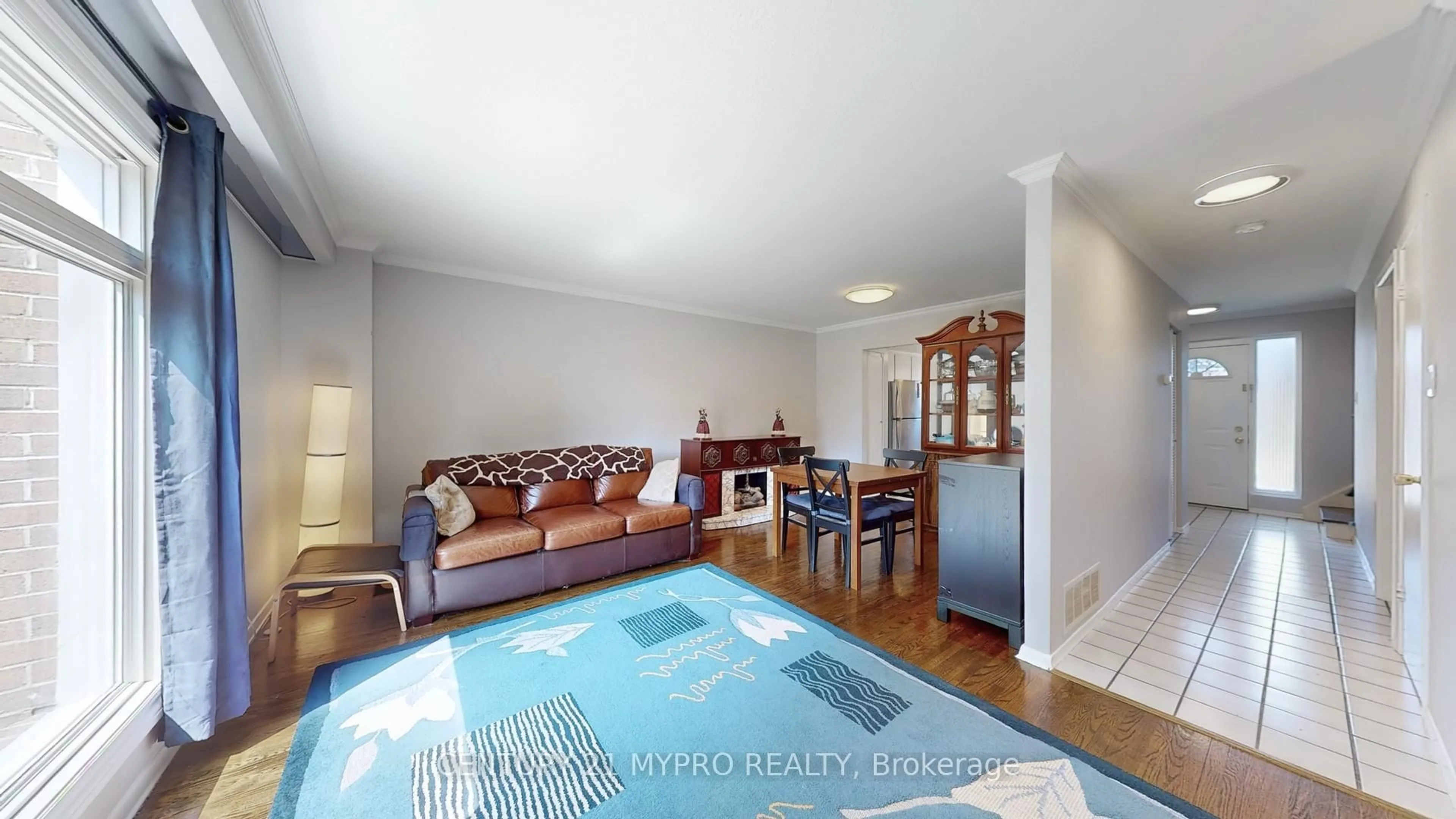 Living room with furniture, unknown for 6 Lexington Ave #5, Toronto Ontario M9V 3T3