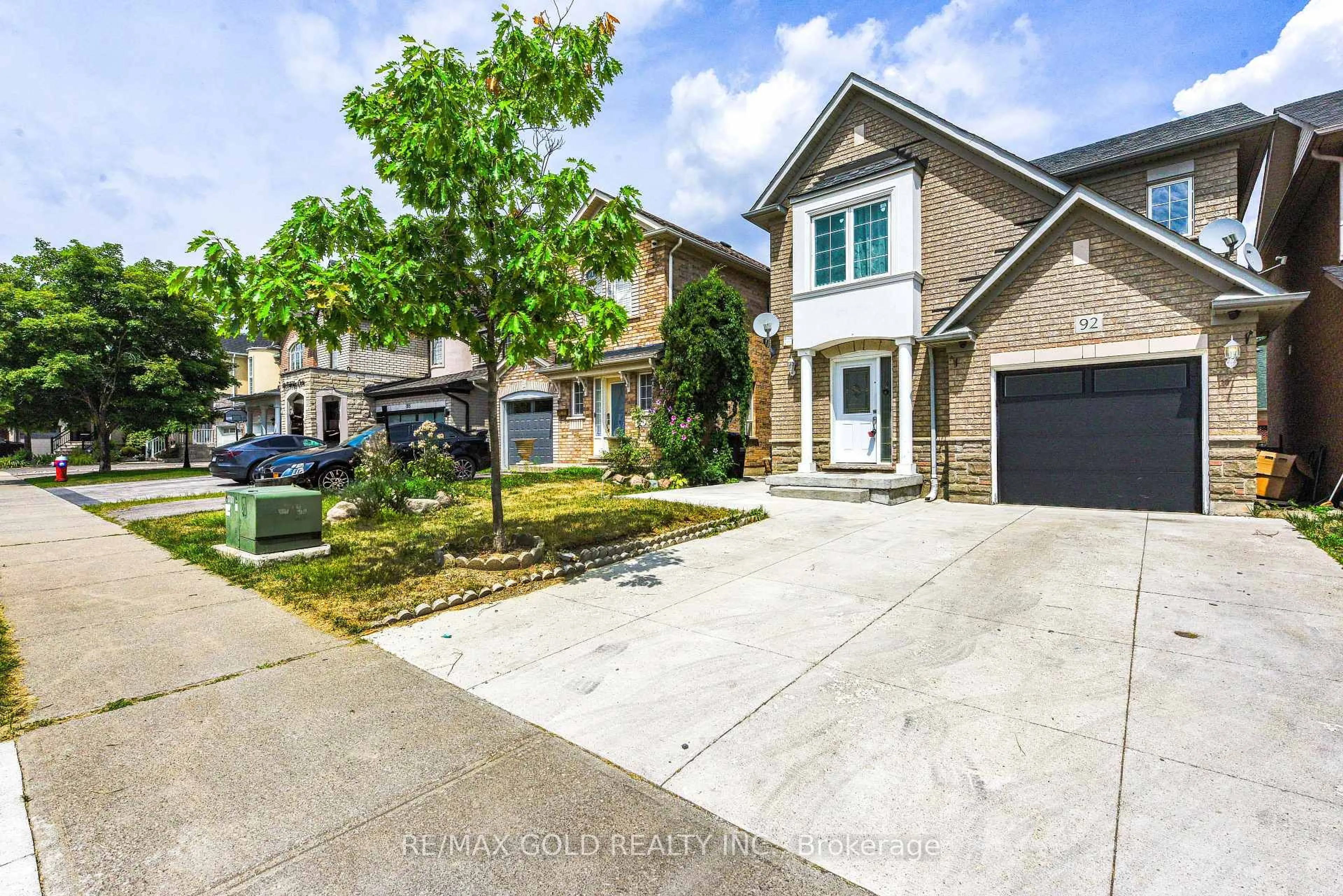 Unknown for 92 Penbridge Circ, Brampton Ontario L7A 2R1