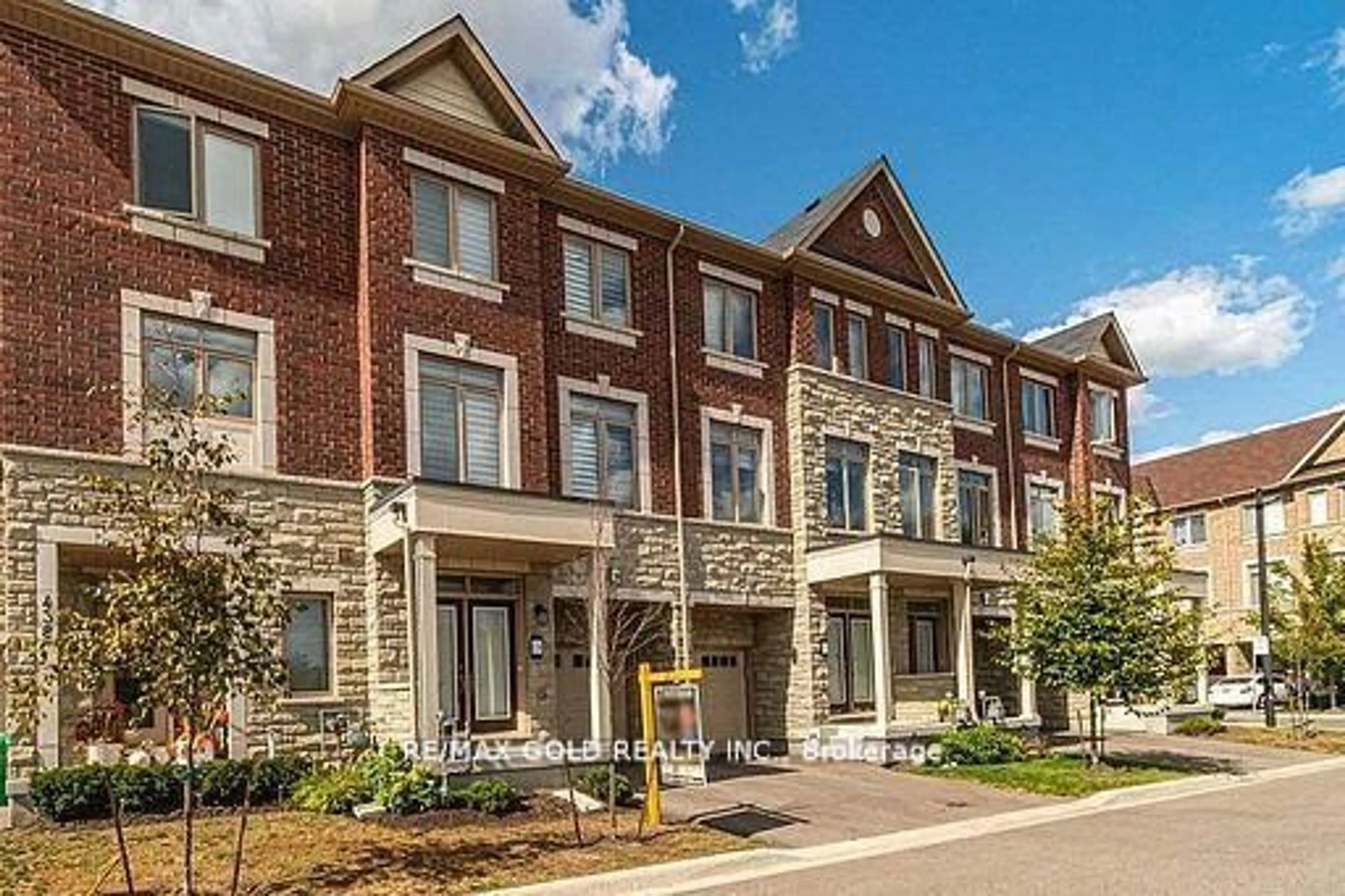 Home with brick exterior material, street for 436 Ladycroft Terr, Mississauga Ontario L5A 0A7