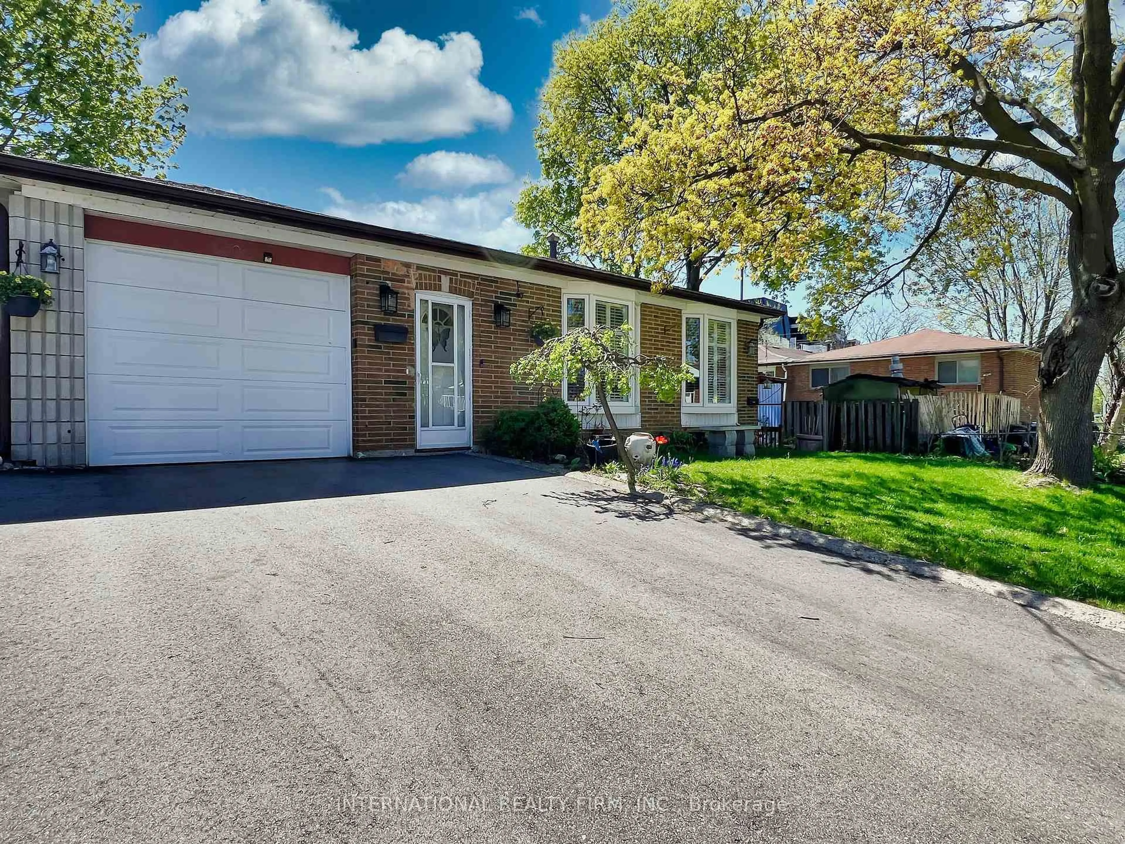 Unknown for 3602 Dunrankin Dr, Mississauga Ontario L4T 1V9