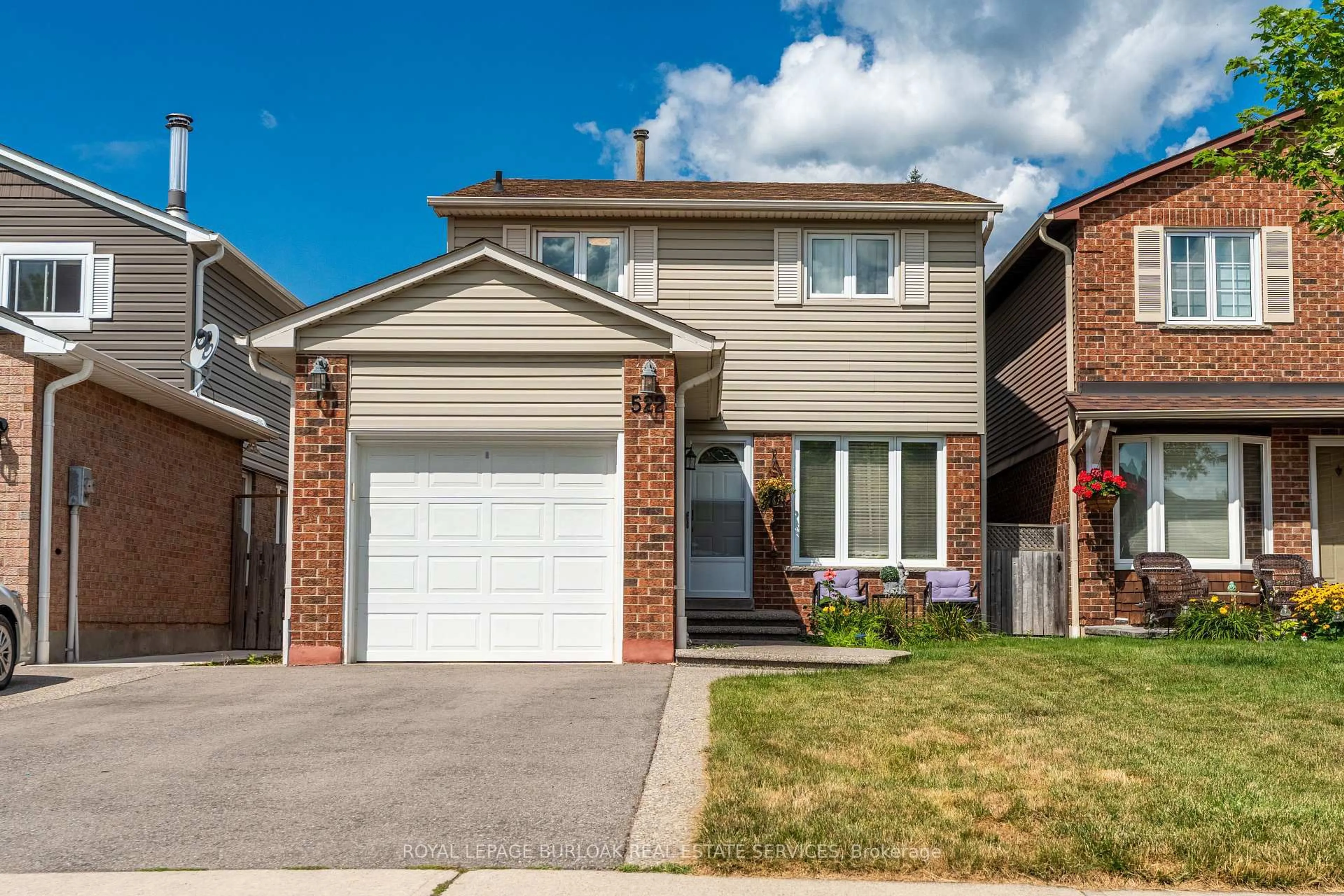 Home with brick exterior material, street for 522 Roseheath Dr, Milton Ontario L9T 4V6