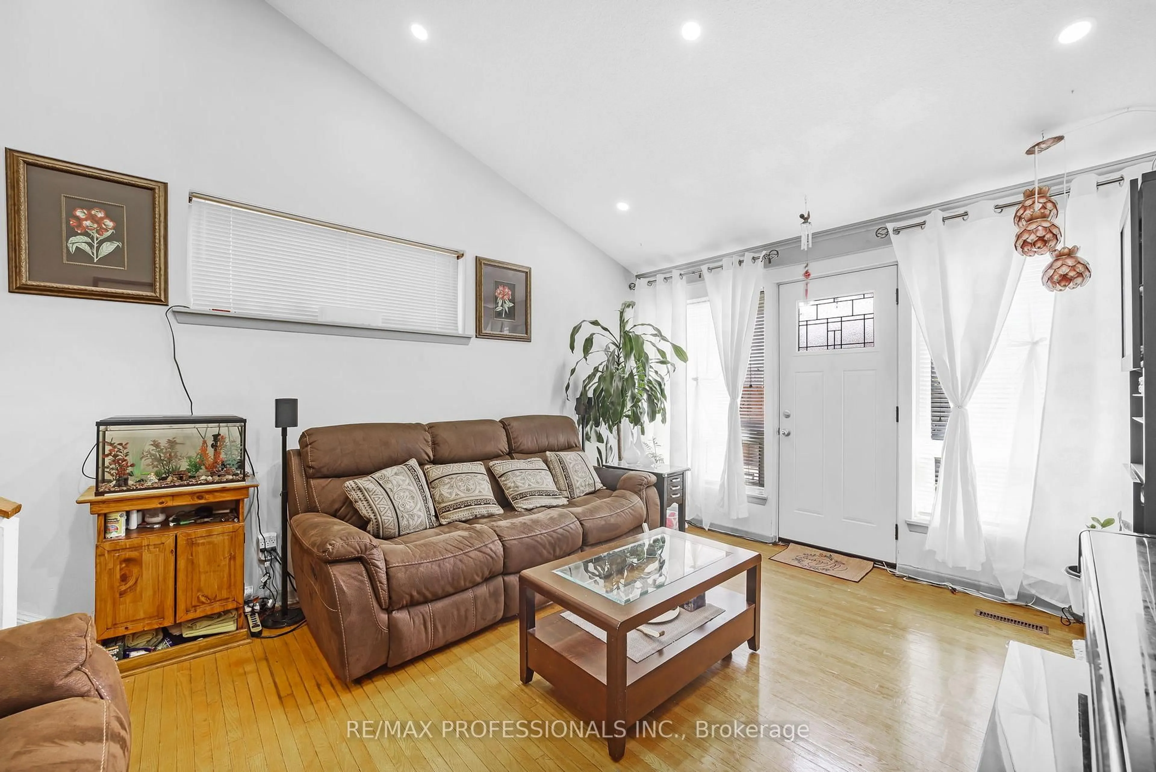 Living room with furniture, unknown for 256 John Garland Blvd #133, Toronto Ontario M9V 1N8