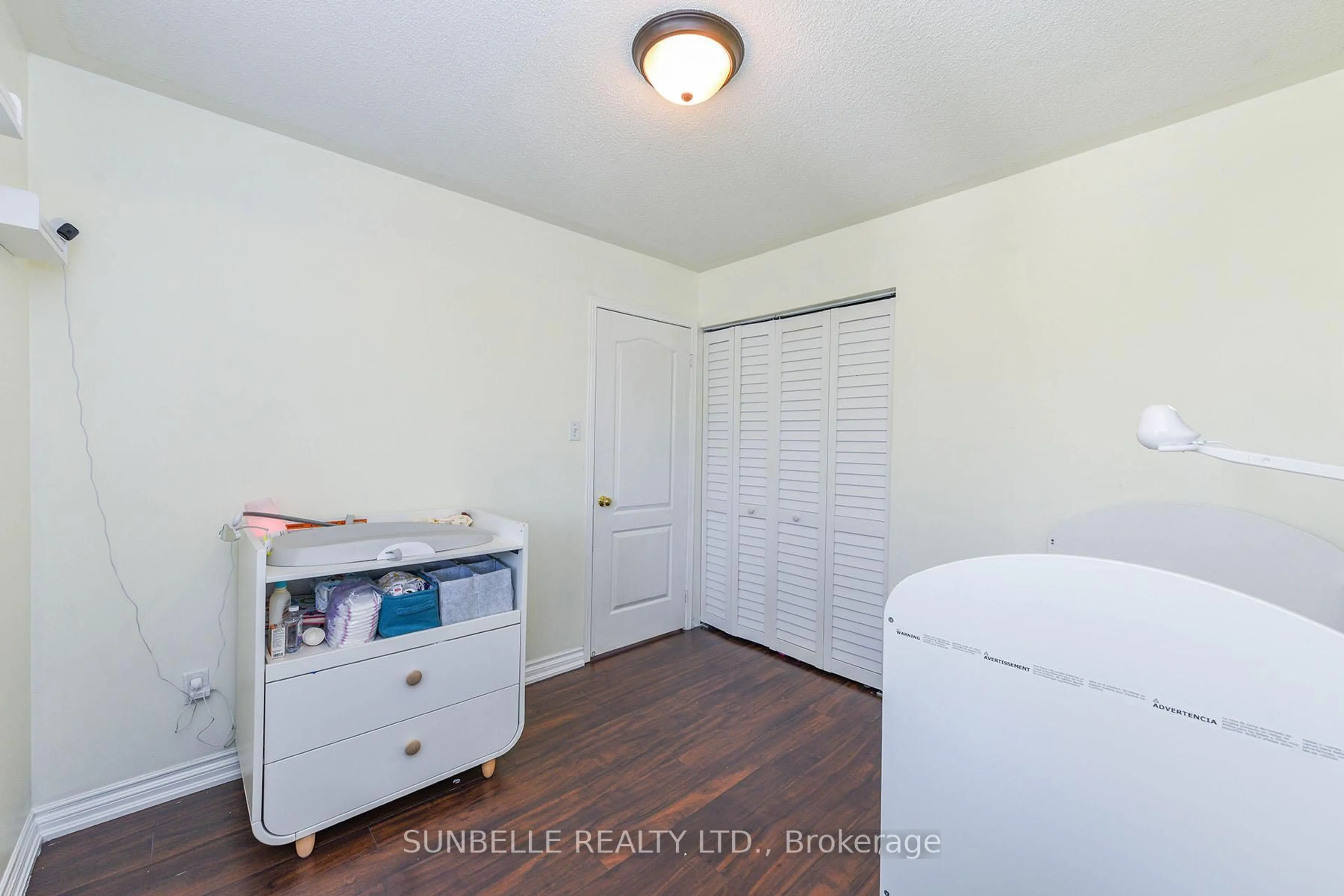Unknown for 3826 Allcroft Rd, Mississauga Ontario L5N 6V6