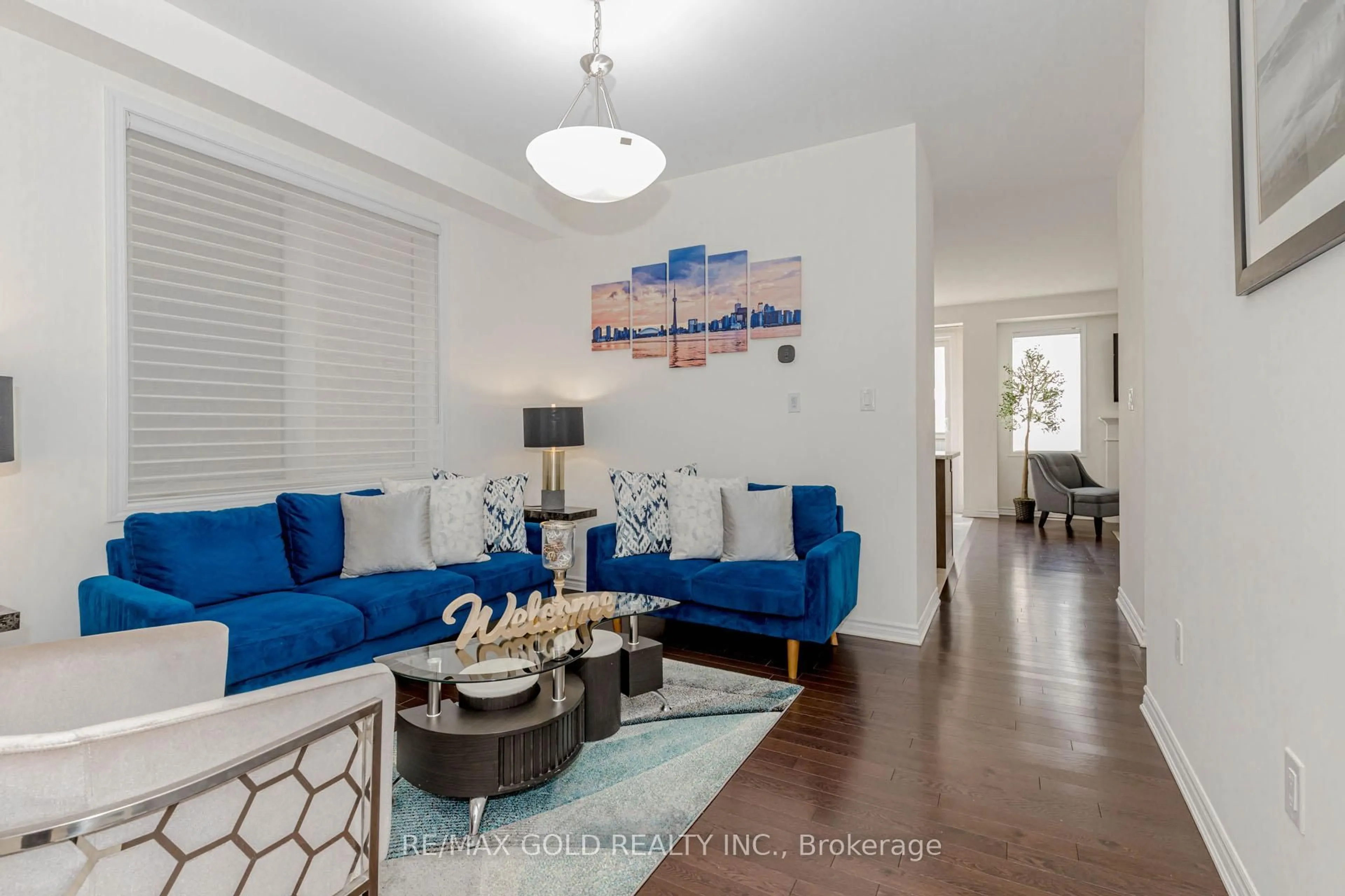 Living room with furniture, unknown for 1344 ROSE Way, Milton Ontario L9E 1M5