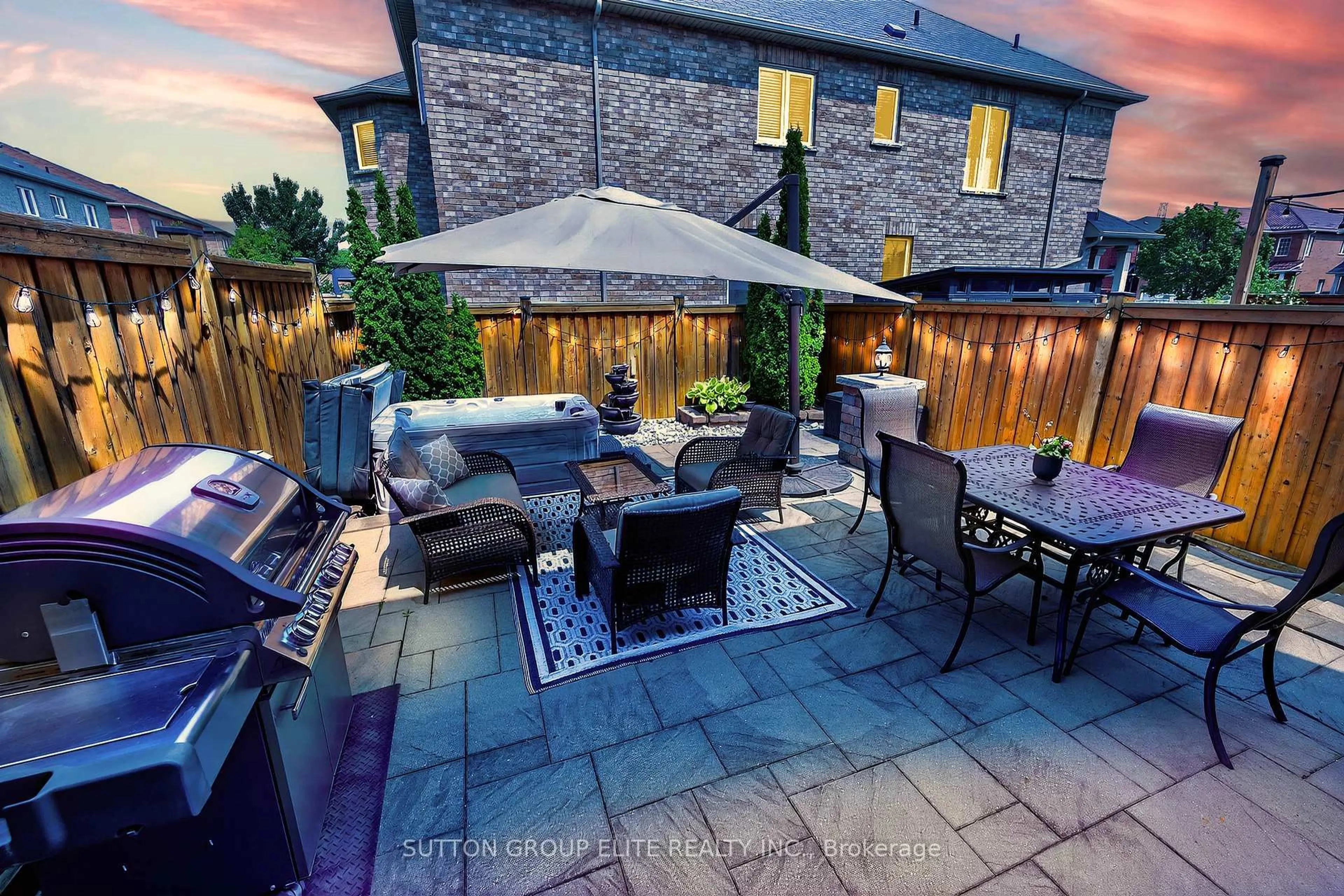 Patio, street for 4307 Trail Blazer Way, Mississauga Ontario L5R 0A9
