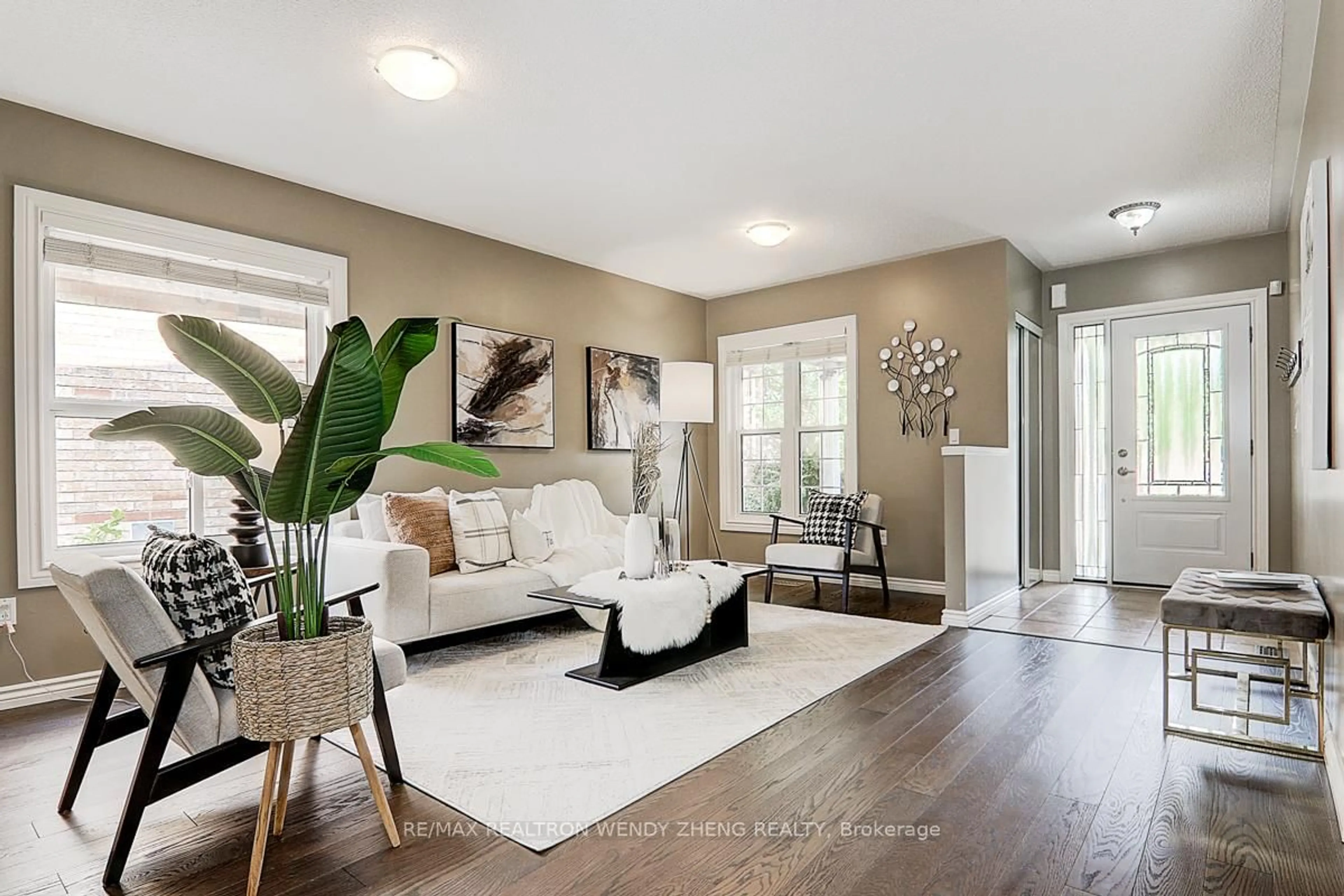 Living room with furniture, unknown for 14 Valleypark Cres, Brampton Ontario L7A 1X8