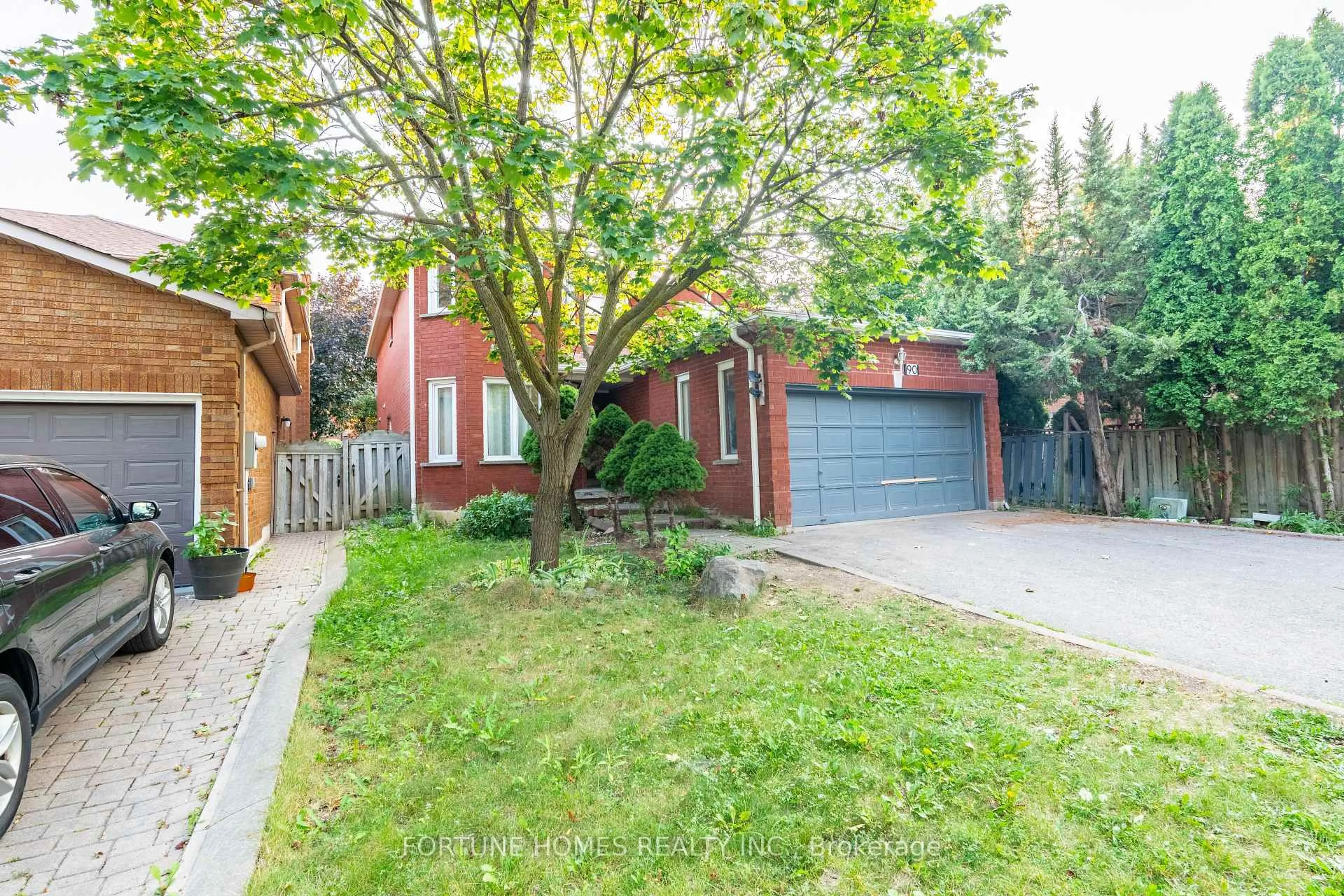 Home with brick exterior material, street for 90 Major William Sharpe Dr, Brampton Ontario L6X 3V1