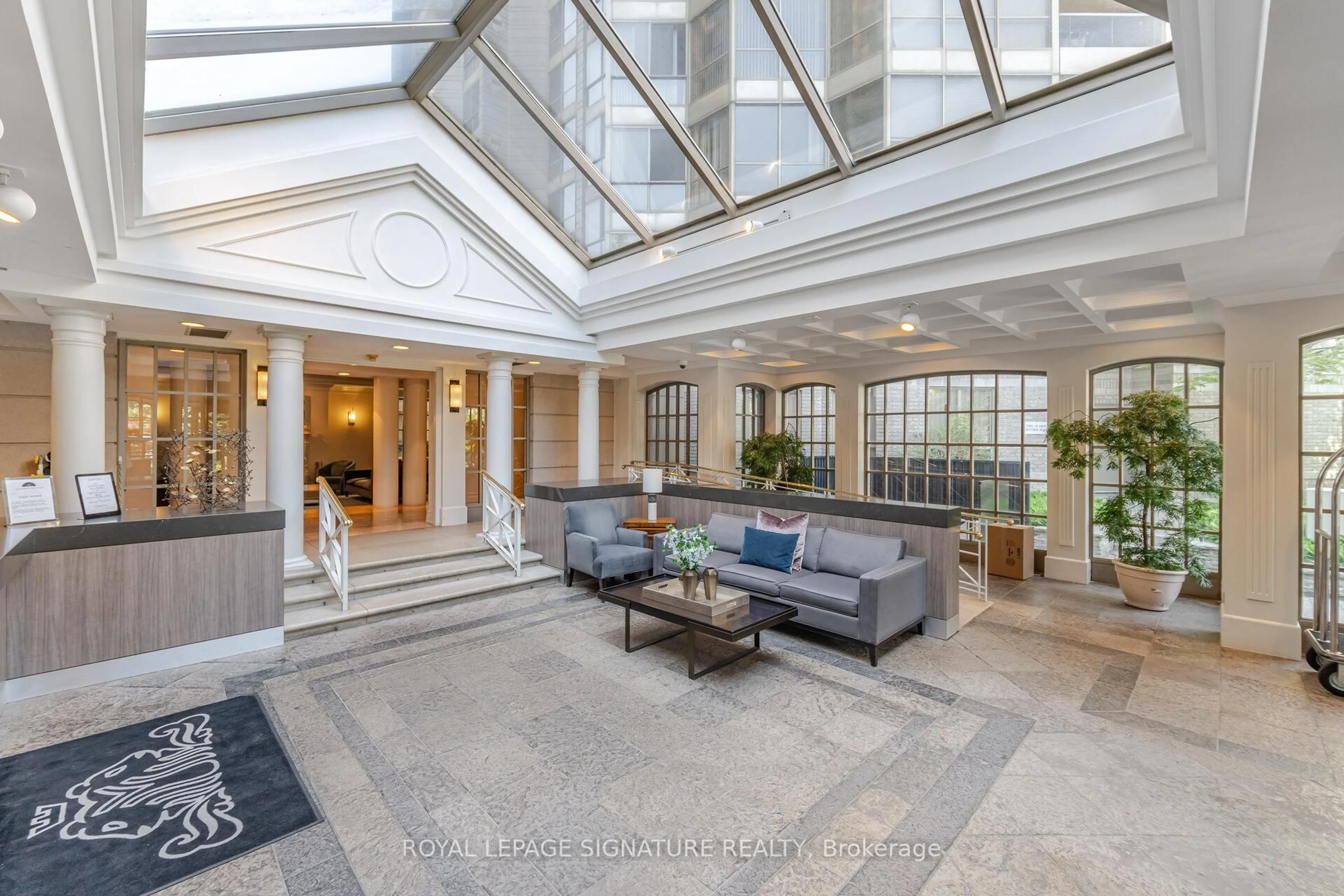 Lobby for 55 Kingsbridge Garden Circ #1501, Mississauga Ontario L5R 1Y1